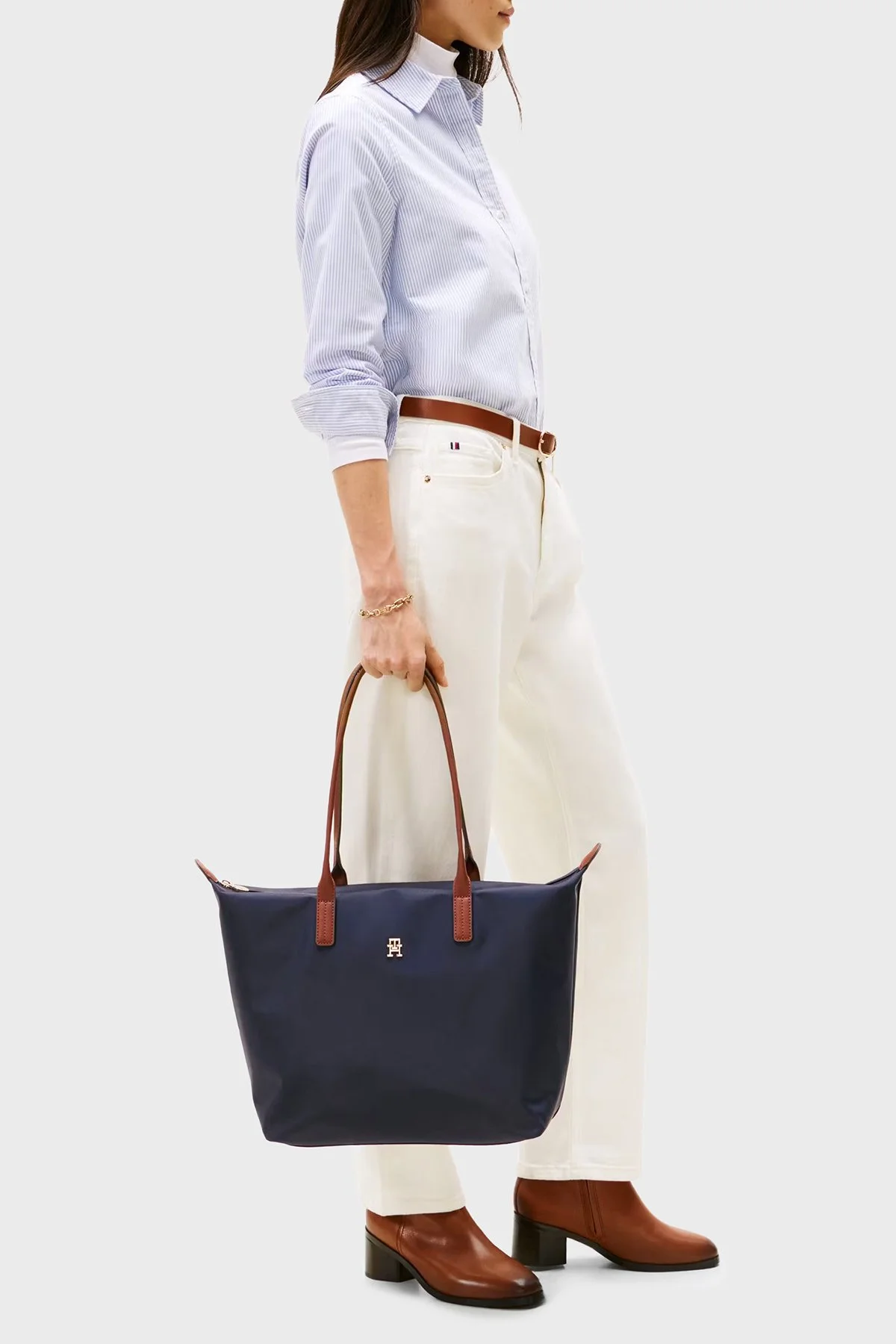 Tommy Hilfiger Logolu Omuz Askılı Tote Bayan Çanta AW0AW17711 DW6 LACİVERT - 2