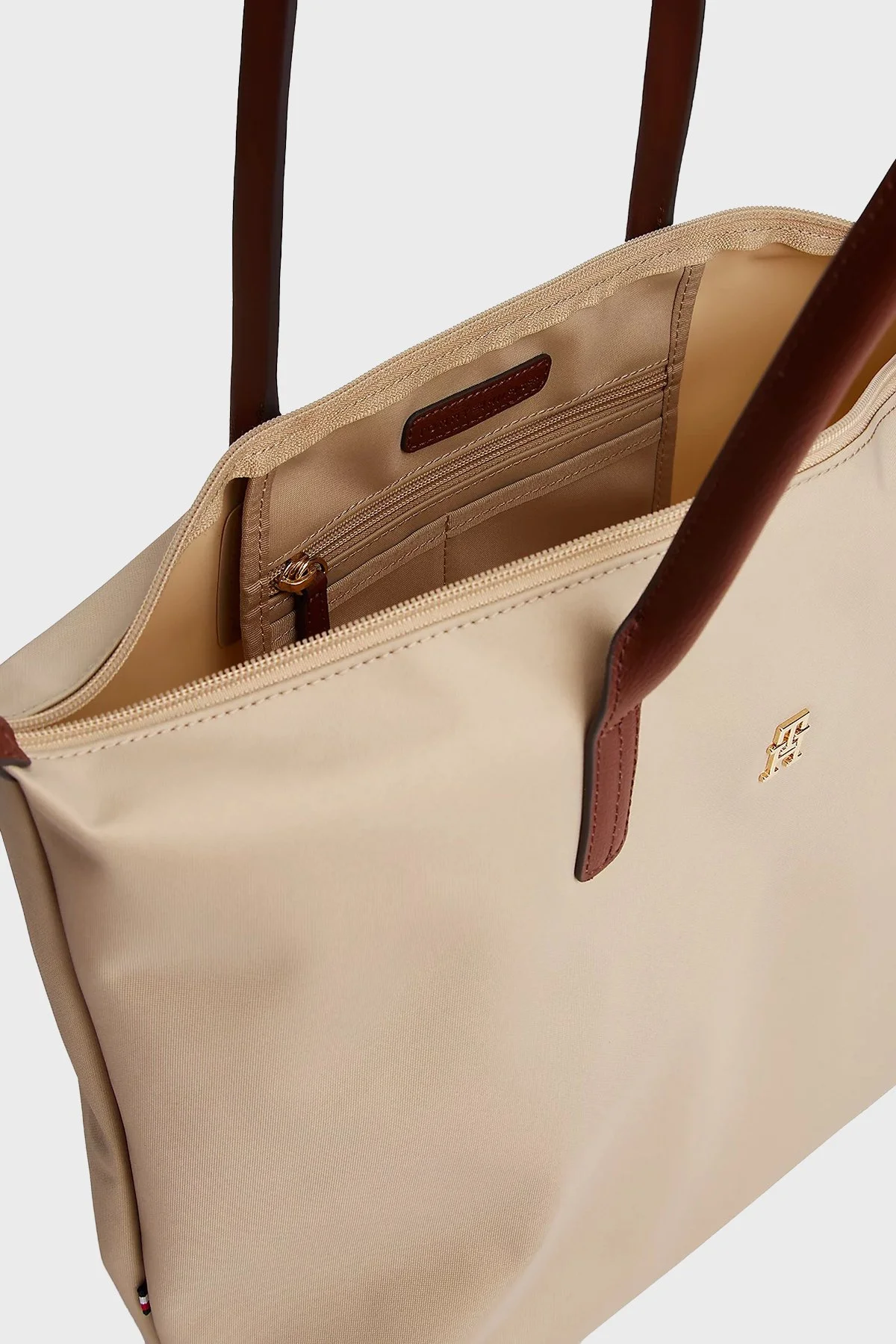 Tommy Hilfiger Logolu Omuz Askılı Tote Bayan Çanta AW0AW17711 RBT KUM - 4