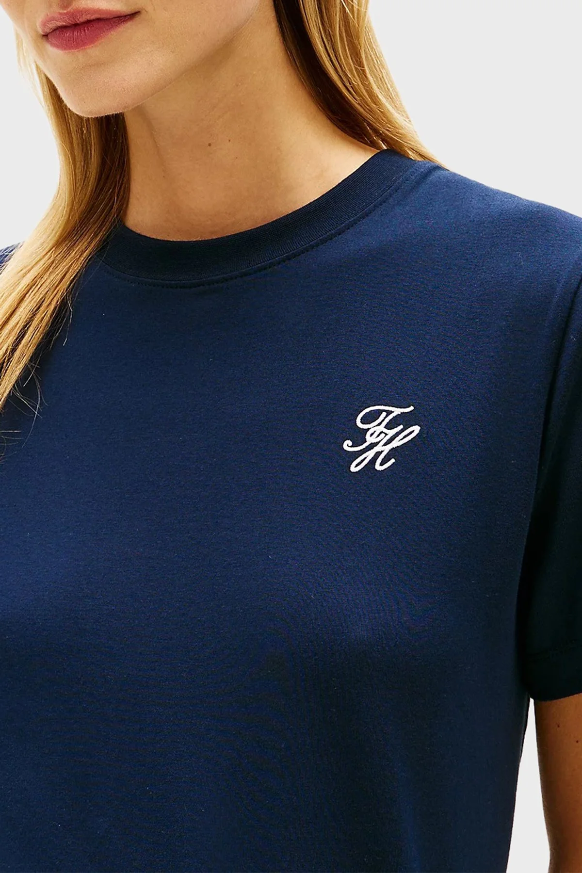 Tommy Hilfiger Logolu Pamuklu Regular Fit Bisiklet Yaka Bayan T Shirt WW0WW48699 C1G LACİVERT - 4