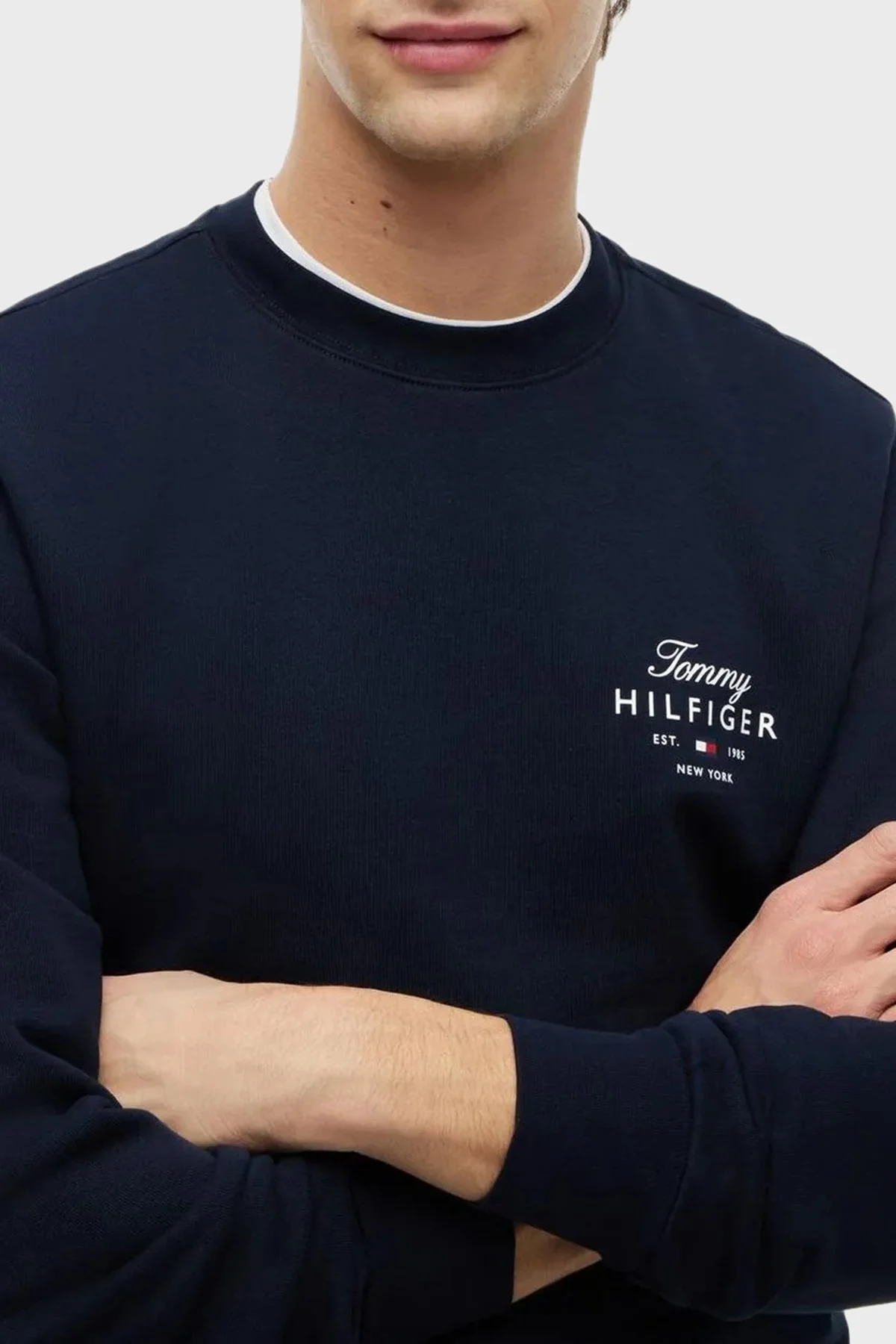 Tommy Hilfiger Logolu Pamuklu Regular Fit Bisiklet Yaka Erkek Sweat MW0MW43218 DW5 Lacivert - 3