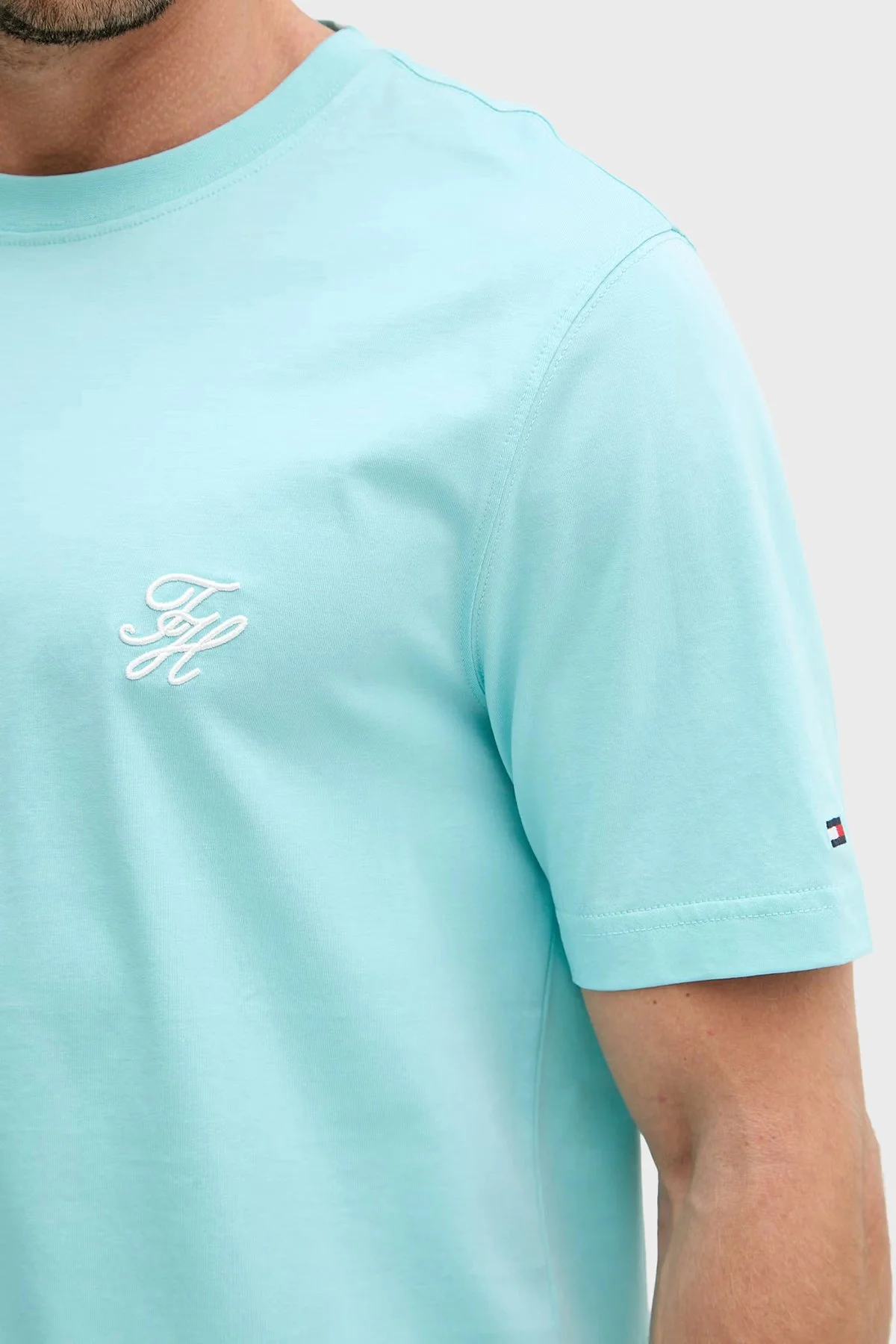 Tommy Hilfiger Logolu Pamuklu Regular Fit Bisiklet Yaka Erkek T Shirt MW0MW43066 CSR AQUA - 5