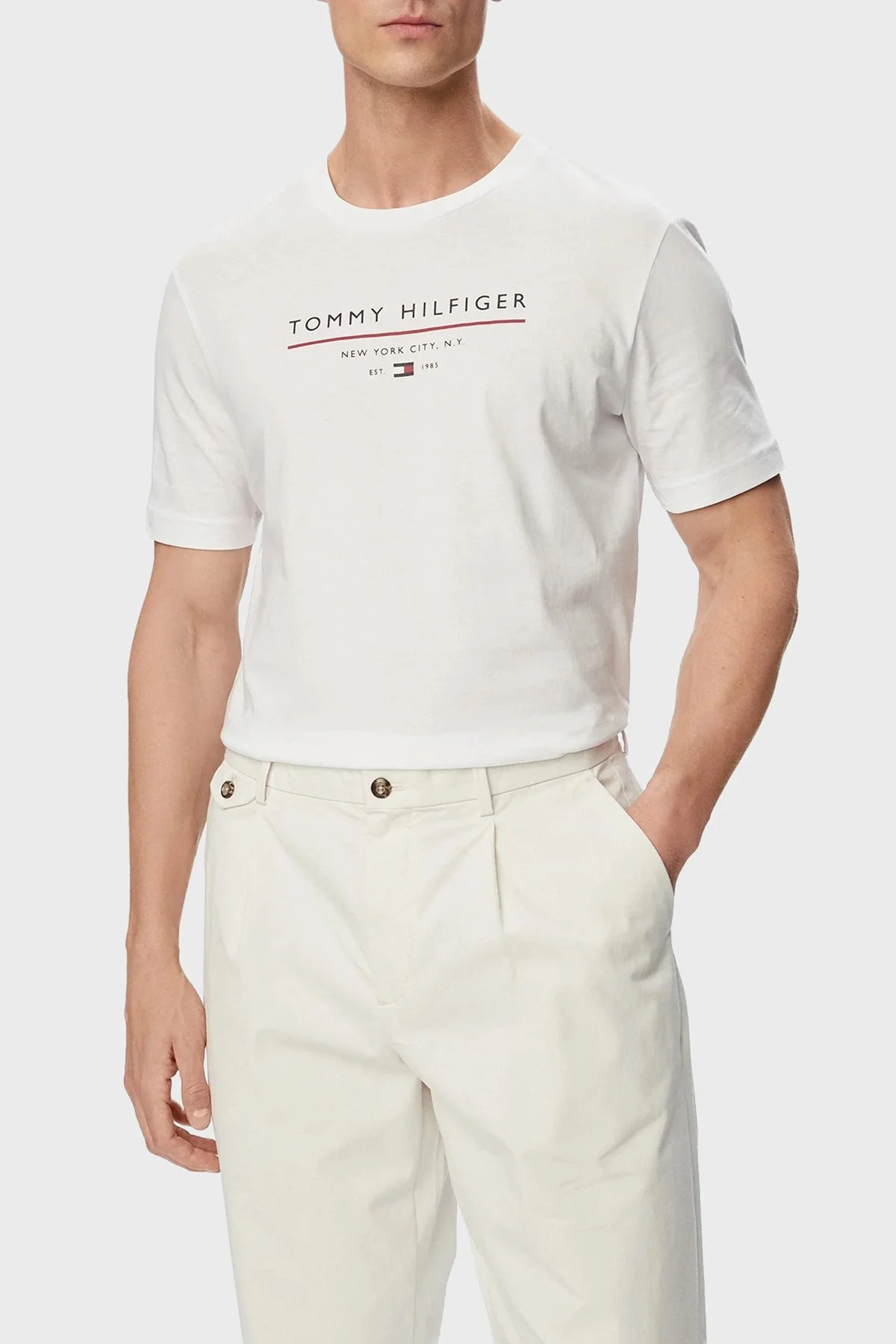 Tommy Hilfiger Logolu Pamuklu Regular Fit Bisiklet Yaka Erkek T Shirt MW0MW44359 YBR Beyaz - 1
