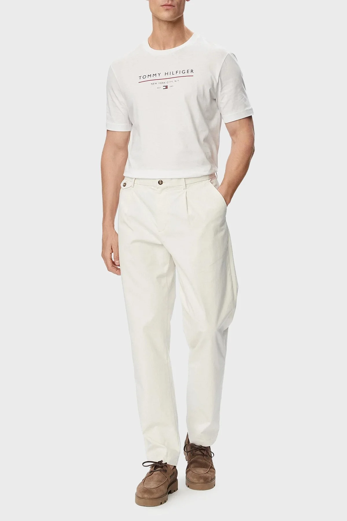 Tommy Hilfiger Logolu Pamuklu Regular Fit Bisiklet Yaka Erkek T Shirt MW0MW44359 YBR Beyaz - 2