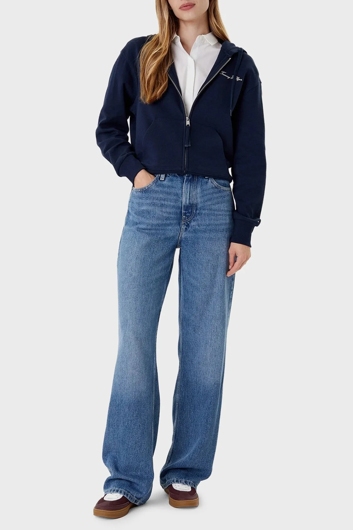 Tommy Hilfiger Logolu Pamuklu Regular Fit Kapüşonlu Crop Bayan Sweat WW0WW45742 C1G LACİVERT - 2