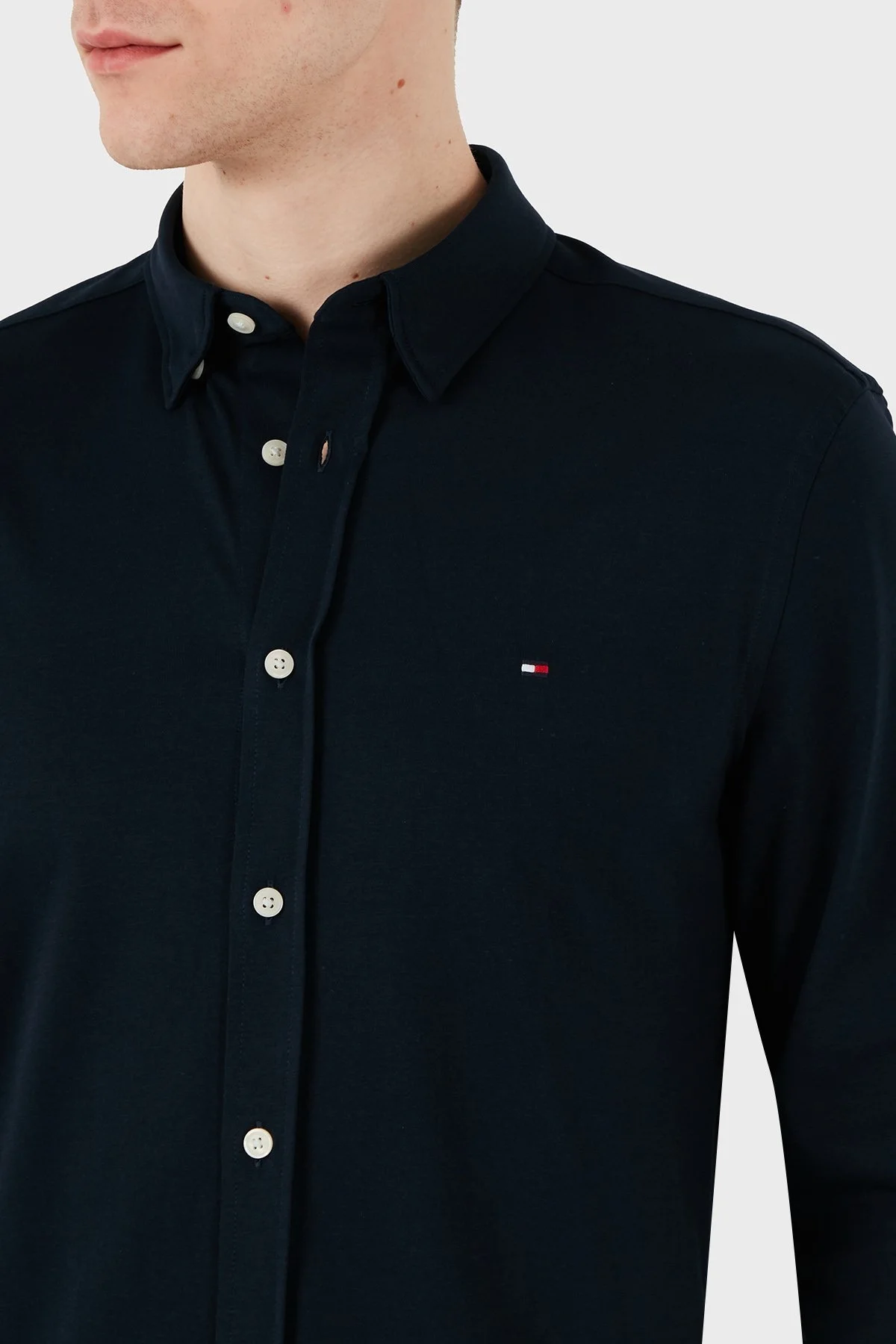 Tommy Hilfiger Logolu Pamuklu Regular Fit Uzun Kollu Erkek Gömlek MW0MW37580 DAF LACİVERT - 12