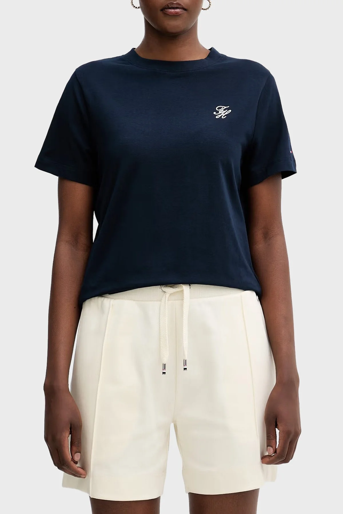 Tommy Hilfiger Logolu Regular Fit Bisiklet Yaka Kadın T Shirt WW0WW49941 C1G Lacivert - 1