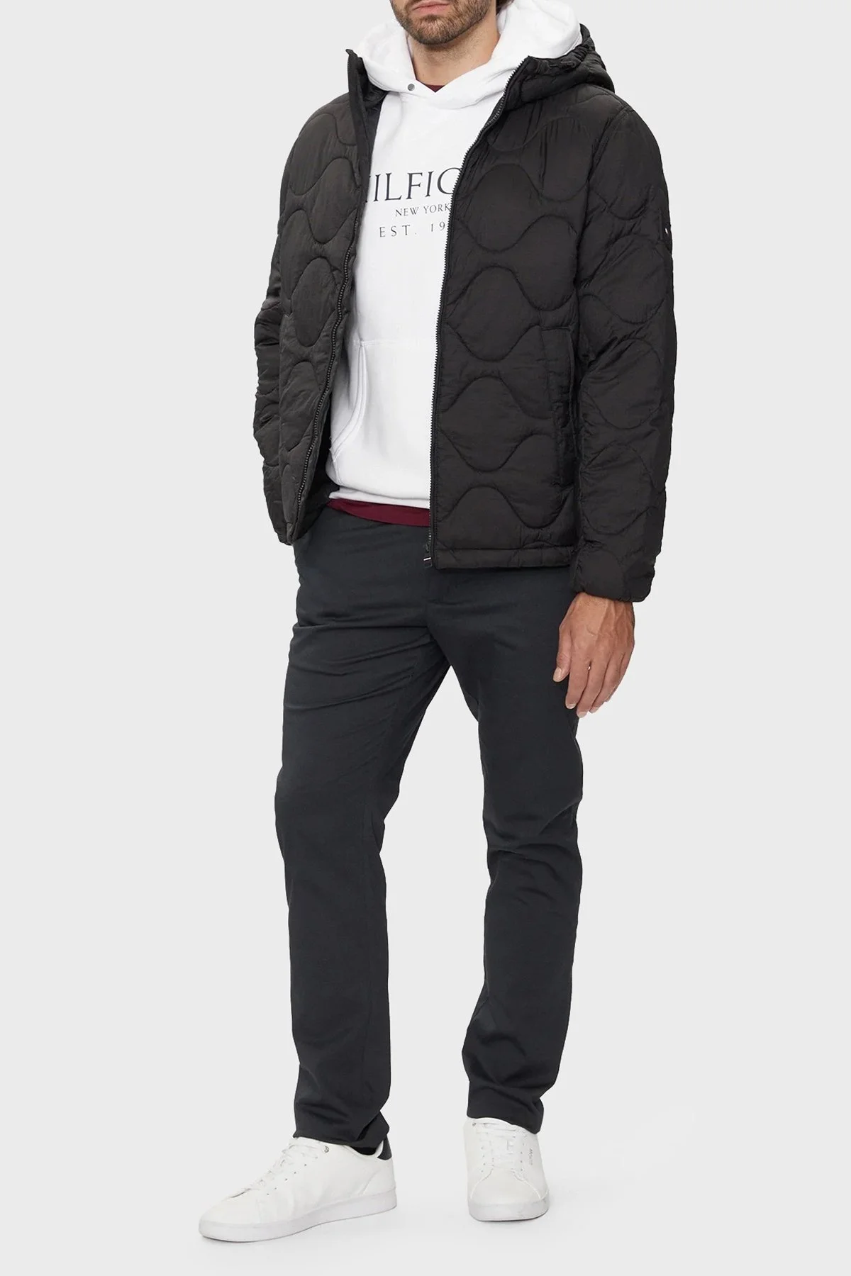 Tommy Hilfiger Logolu Regular Fit Kapitoneli Kapüşonlu Şişme Erkek Mont MW0MW36585 BDS SİYAH - 8