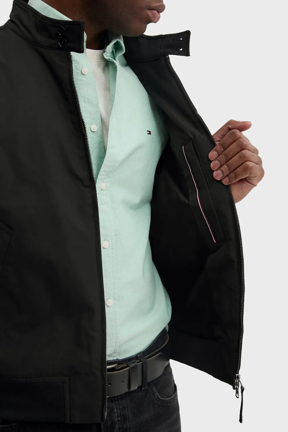 Tommy Hilfiger Logolu Relaxed Fit Dik Yaka Erkek Mont MW0MW37647 BDS SİYAH - 5