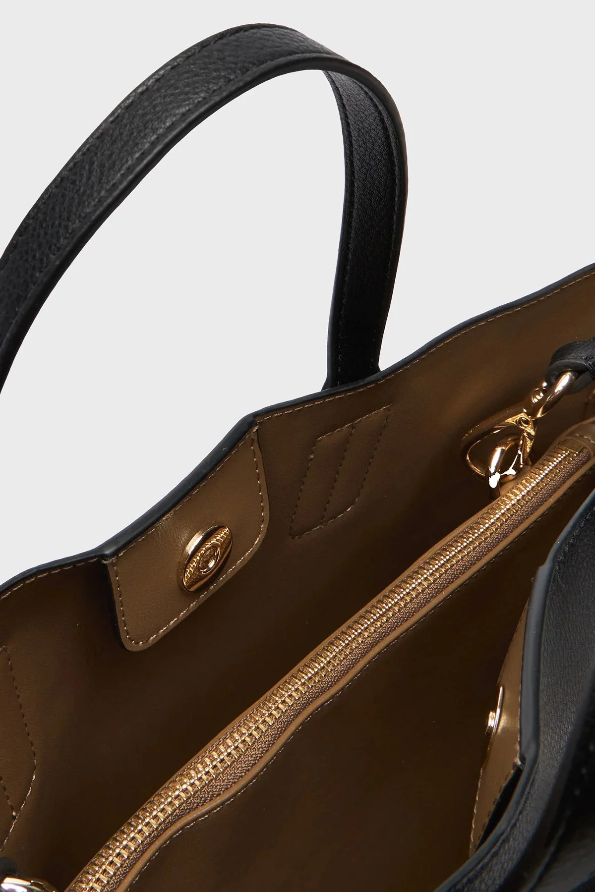 Tommy Hilfiger Logolu Sabit Askılı Bayan Çanta AW0AW18233 BDS SİYAH - 6