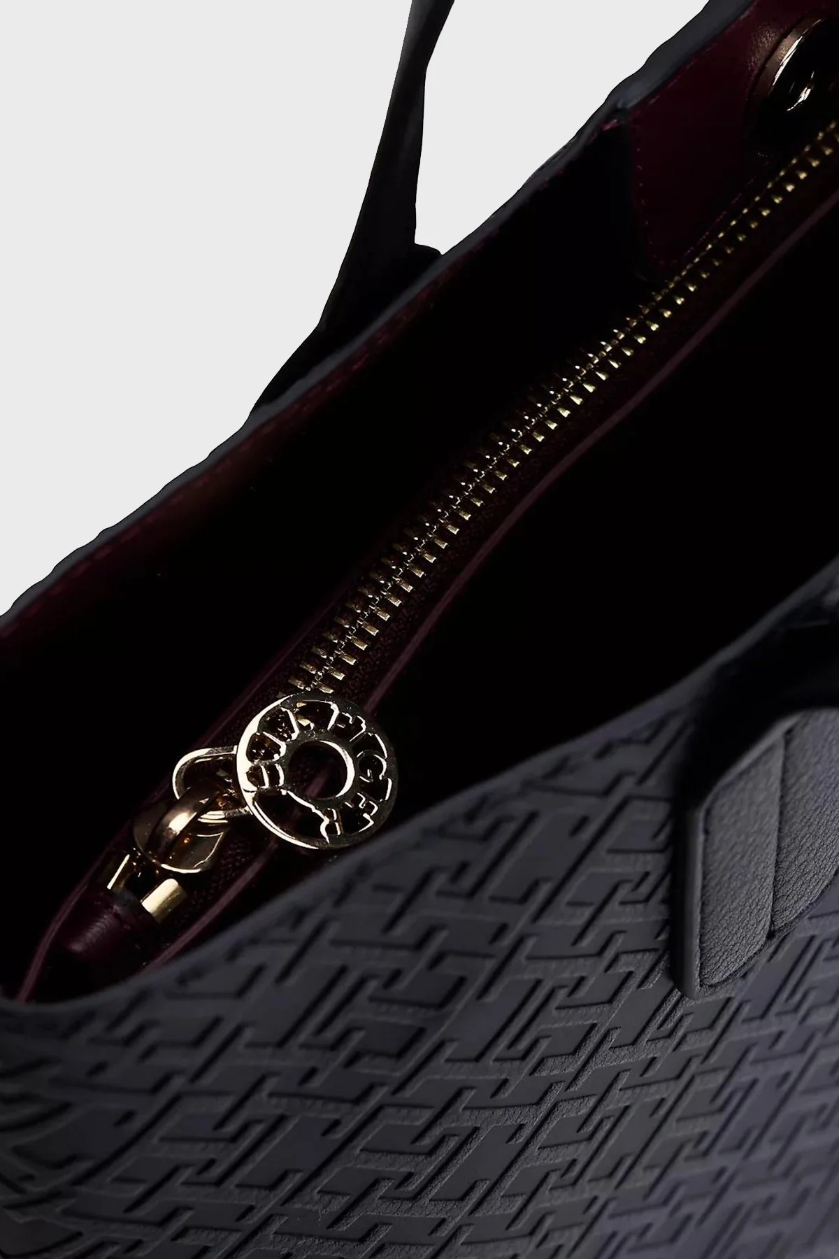 Tommy Hilfiger Logolu Sabit Askılı Kadın Çanta AW0AW18234 DW6 LACİVERT - 5