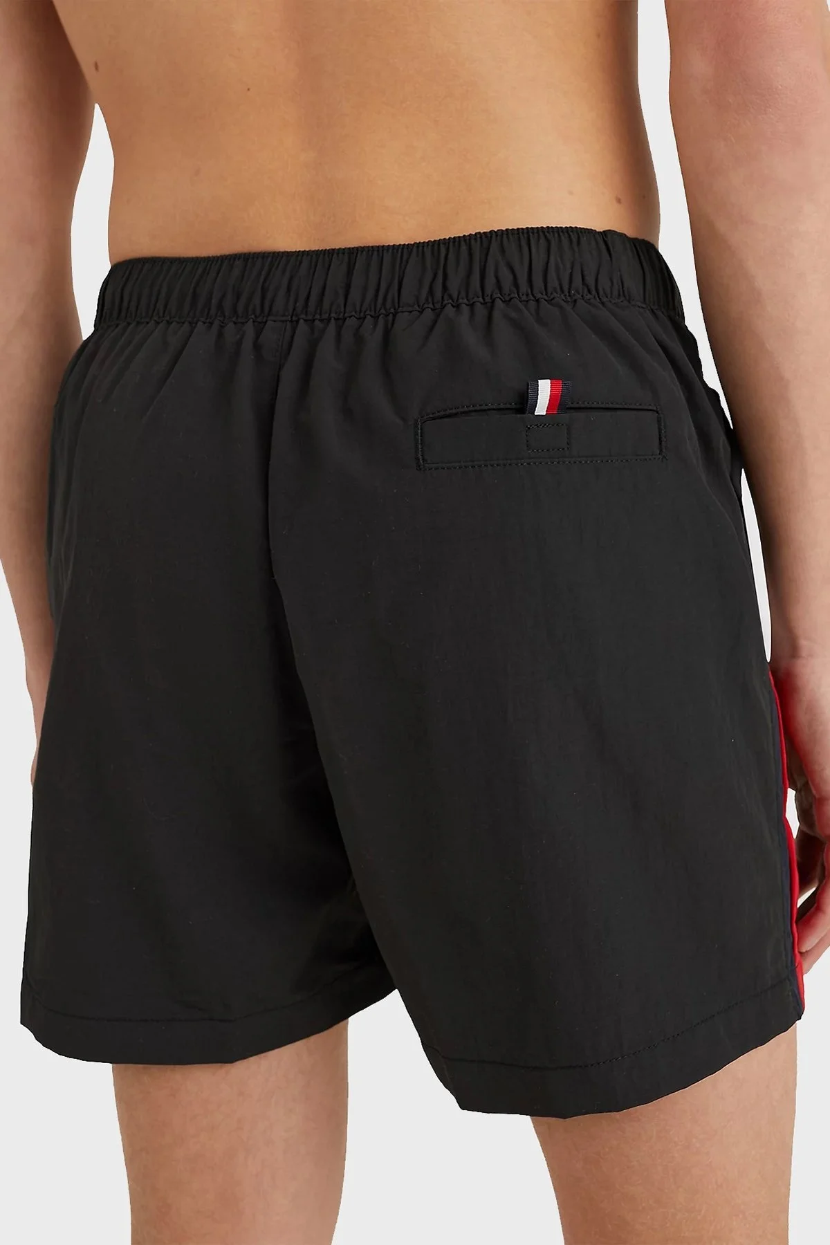 Tommy Hilfiger Logolu Slim Fit Cepli Erkek Mayo Short UM0UM02730 BDS SİYAH - 2