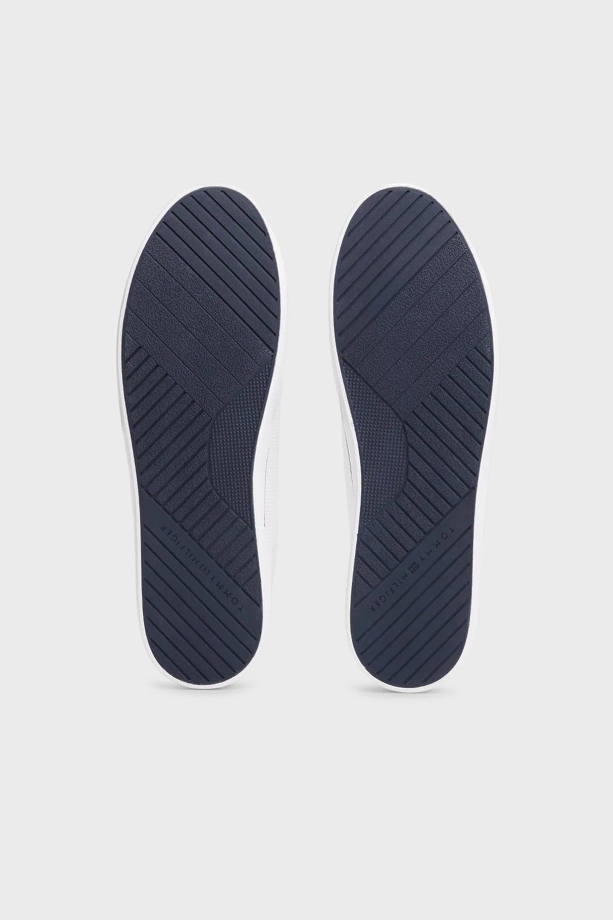 Tommy Hilfiger Logolu Sneaker Erkek Ayakkabı FM0FM05513 YBS BEYAZ - 14