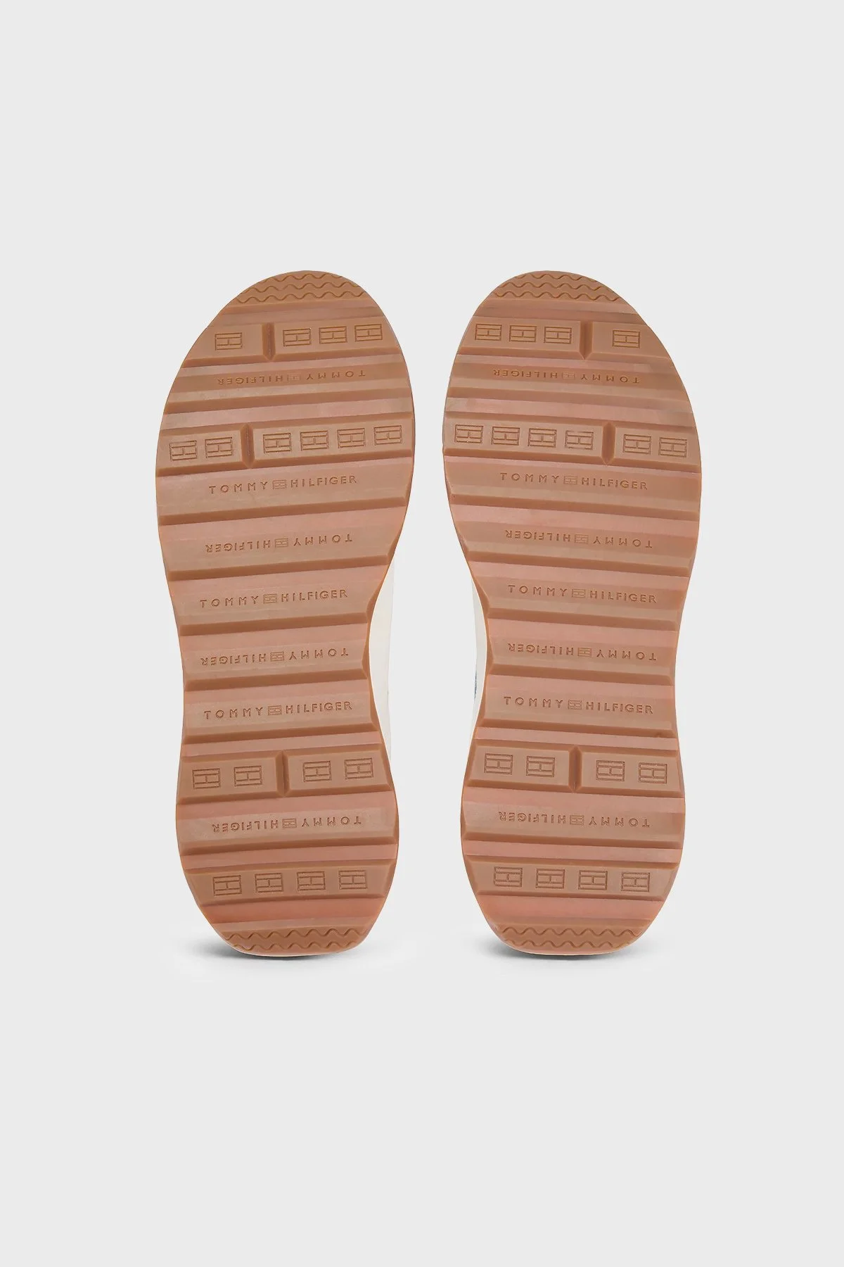 Tommy Hilfiger Logolu Sneaker Erkek Ayakkabı FM0FM05721 Z00 AÇIK BEJ - 7