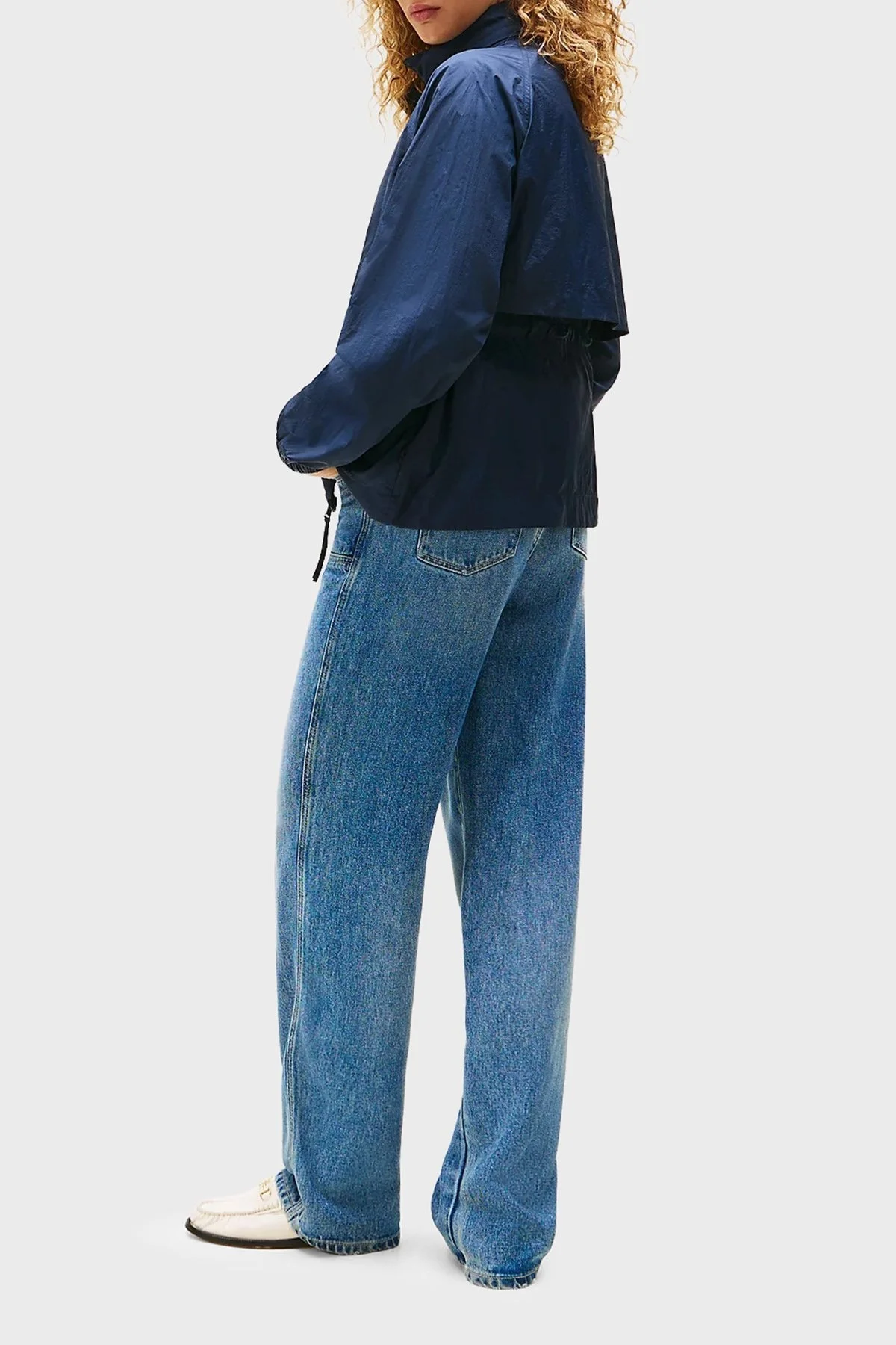 Tommy Hilfiger Logolu Su İtici Relaxed Fit Gizlenebilen Kapüşonlu Bayan Ceket WW0WW46444 C1G LACİVERT - 3