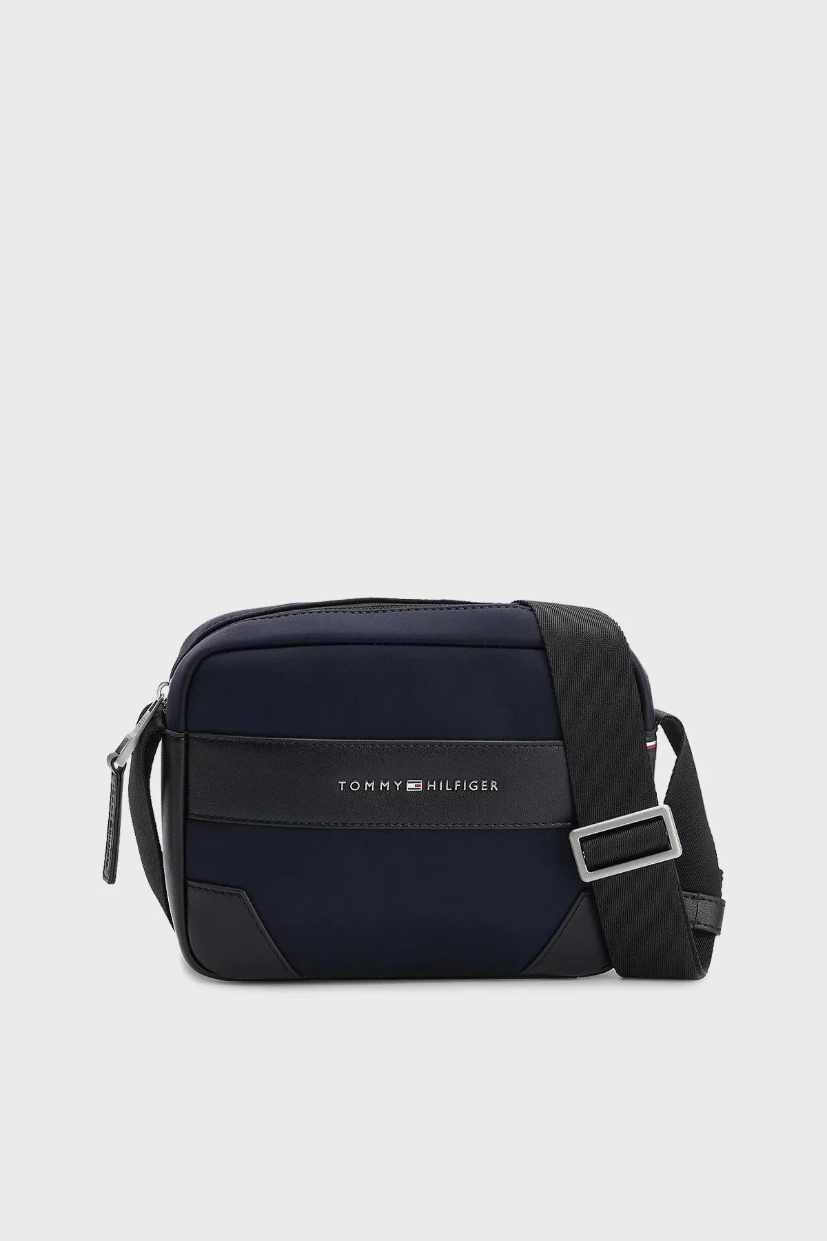 Tommy Hilfiger Logolu Su Tutmaz Erkek Çanta AM0AM10569 DW6 LACİVERT - 1