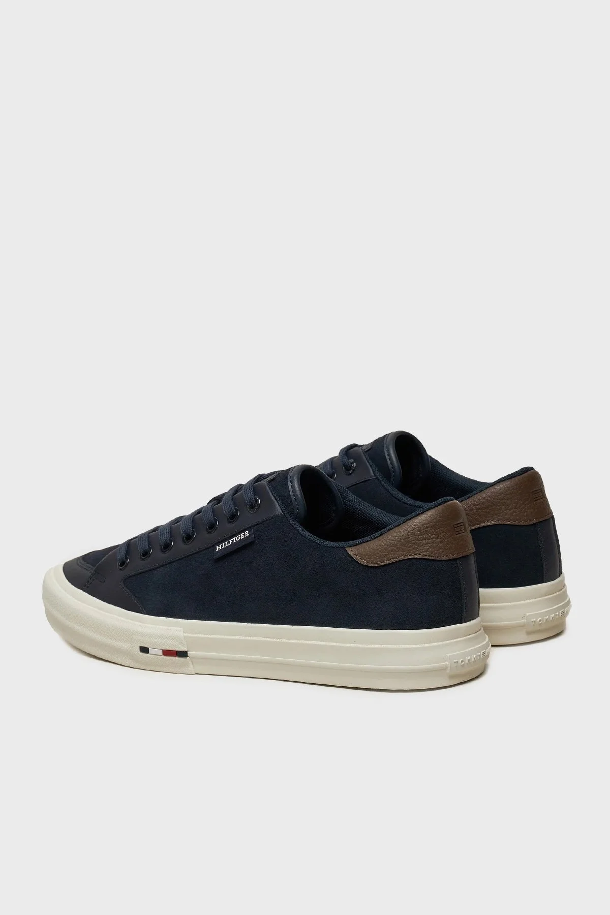 Tommy Hilfiger Logolu Süet Sneaker Erkek Ayakkabı FM0FM05458 DW5 LACİVERT - 8