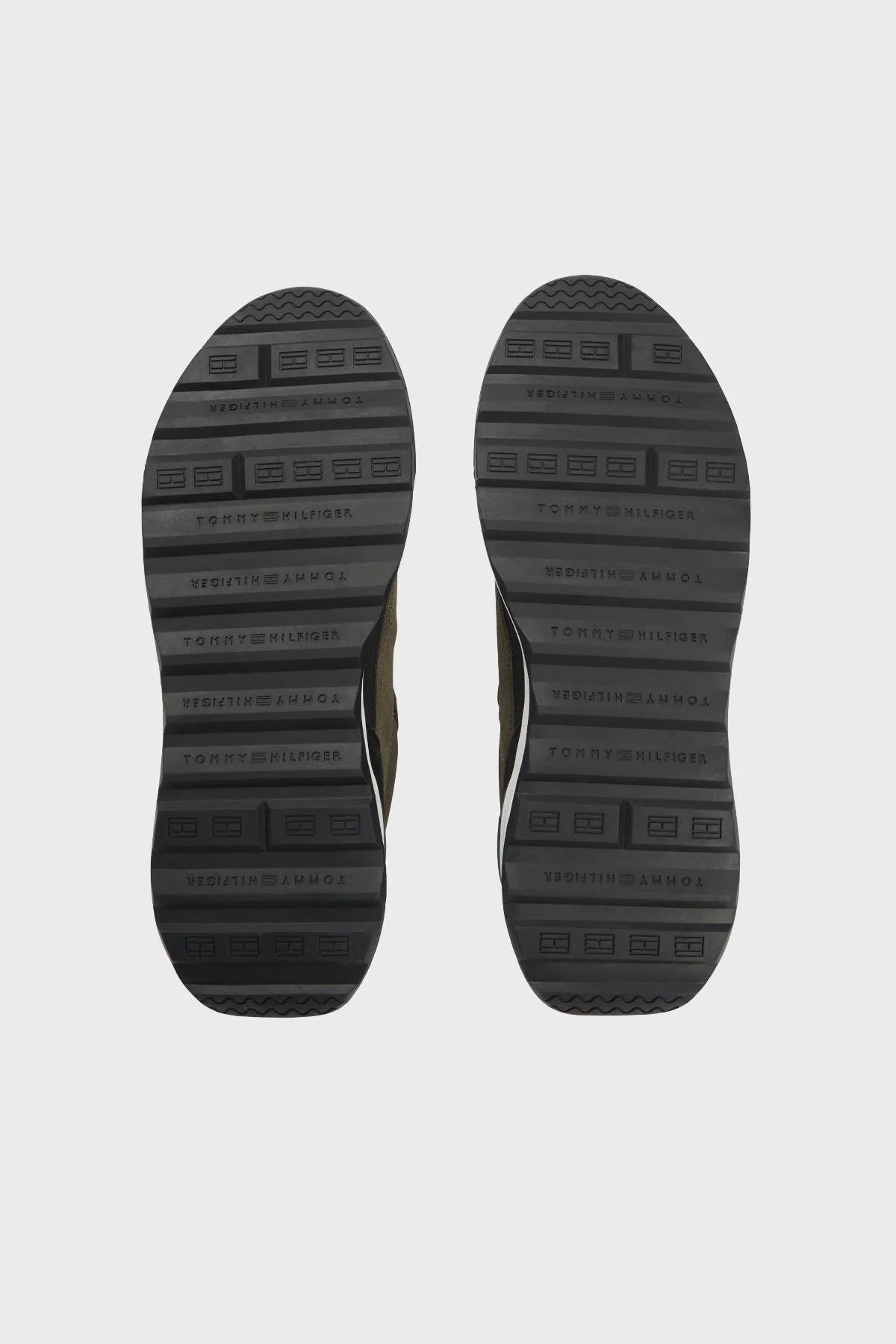 Tommy Hilfiger Logolu Süet Sneaker Erkek Ayakkabı FM0FM05640 RBN KOYU HAKİ - 6