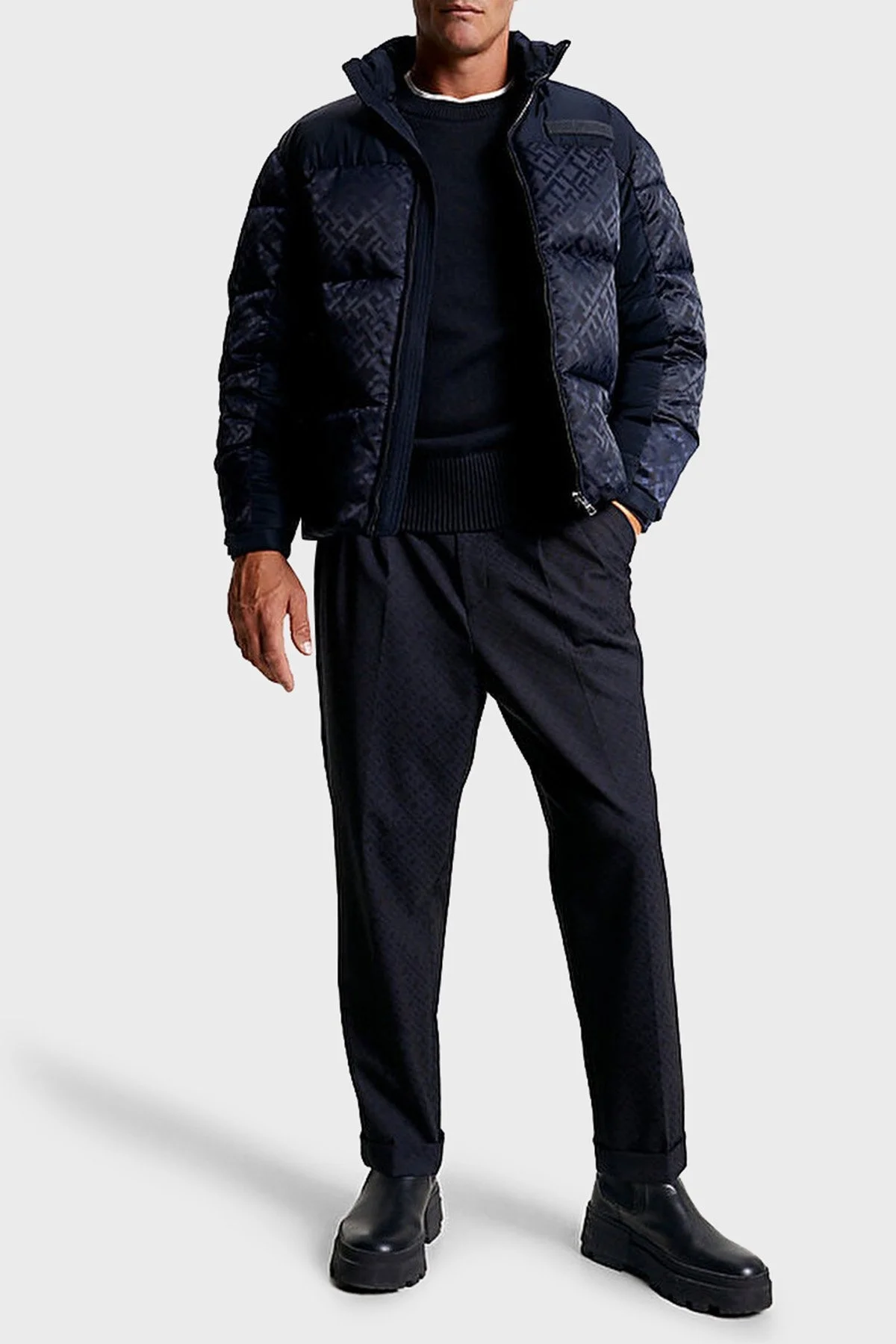 Tommy Hilfiger Logolu Suya Dayanıklı Yalıtımlı Dik Yaka Regular Fit Erkek Mont MW0MW33430 0GY LACİVERT - 2