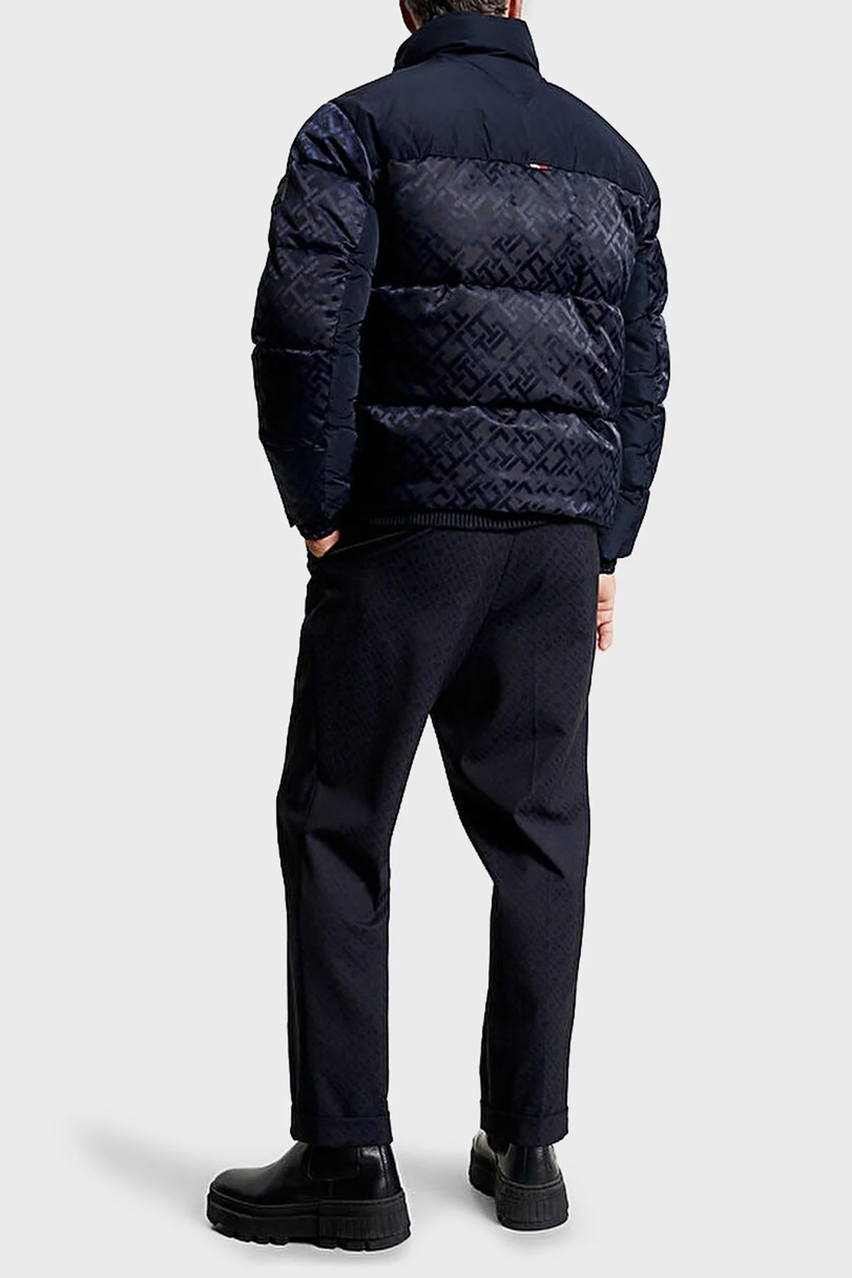 Tommy Hilfiger Logolu Suya Dayanıklı Yalıtımlı Dik Yaka Regular Fit Erkek Mont MW0MW33430 0GY LACİVERT - 3
