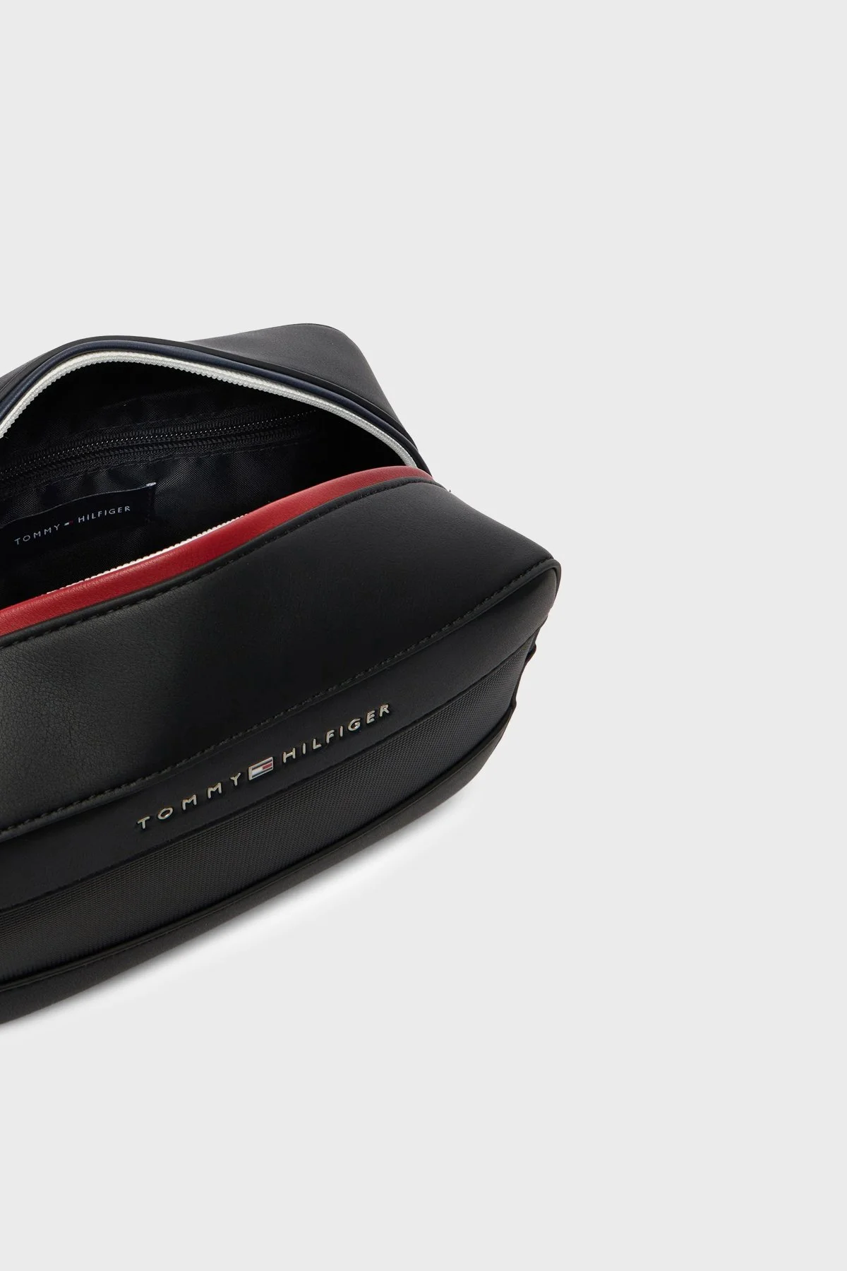Tommy Hilfiger Logolu Tek Saplı Aksesuar Erkek Çanta AM0AM14161 BDS SİYAH - 5