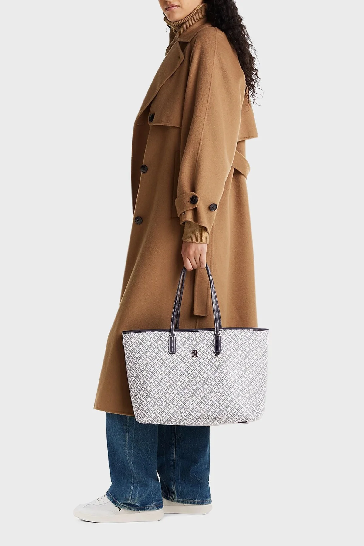 Tommy Hilfiger Logolu Tote Bayan Çanta AW0AW17379 DW6 LACİVERT - 2