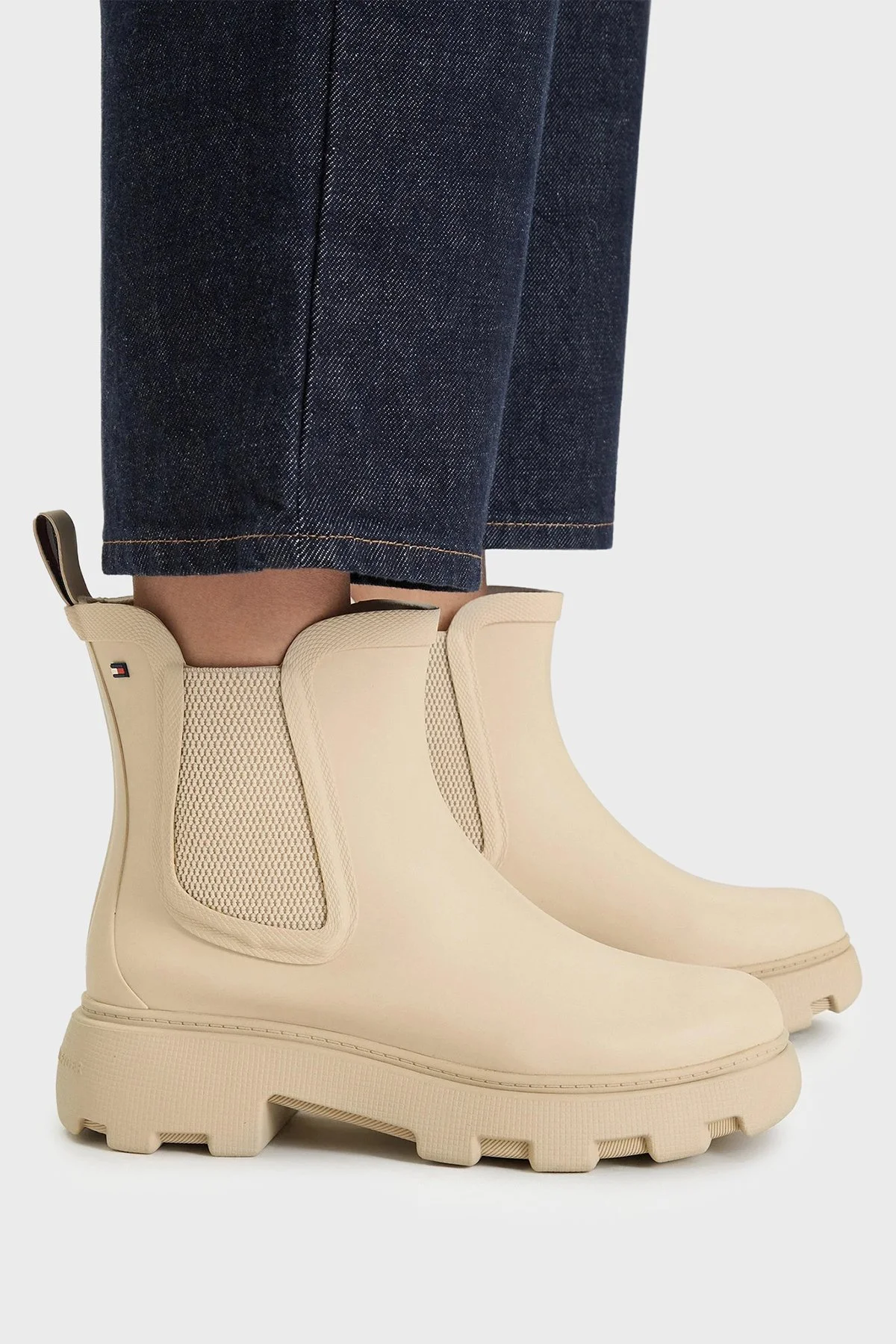 Tommy Hilfiger Logolu Yüksek Taban Kadın Bot FW0FW09387 ACI Bej - 2