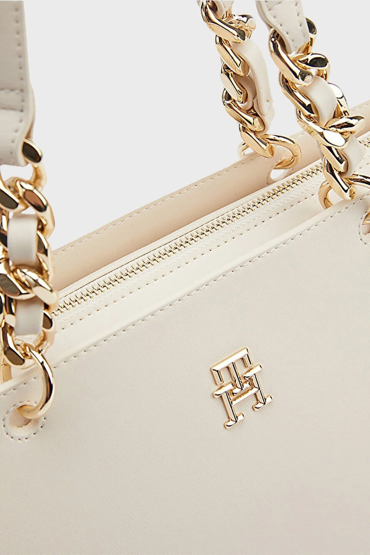 Tommy Hilfiger Logolu Zincir Askılı Bayan Çanta AW0AW14179 AA8 KREM - 4