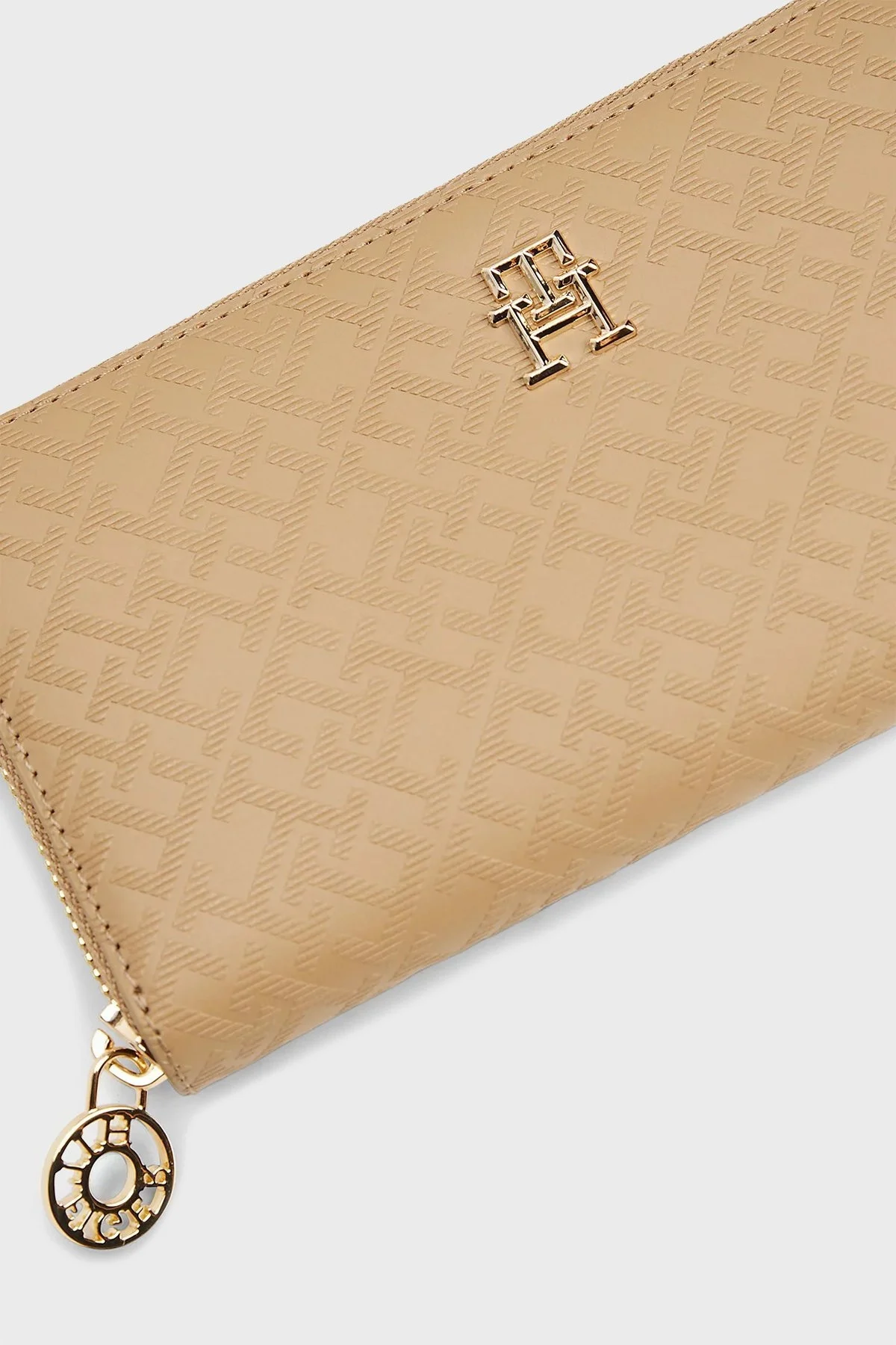 Tommy Hilfiger Monogram Logo Baskılı Fermuarlı Bayan Cüzdan AW0AW17258 RBC KOYU HAKİ - 8