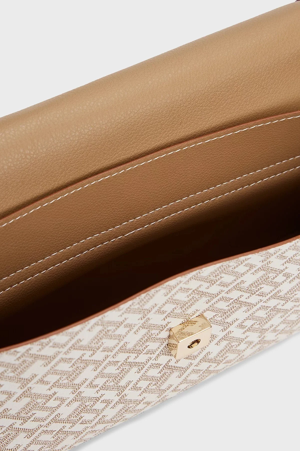 Tommy Hilfiger Monogram Logolu Bayan Çanta AW0AW17341 RBC KOYU HAKİ - 5