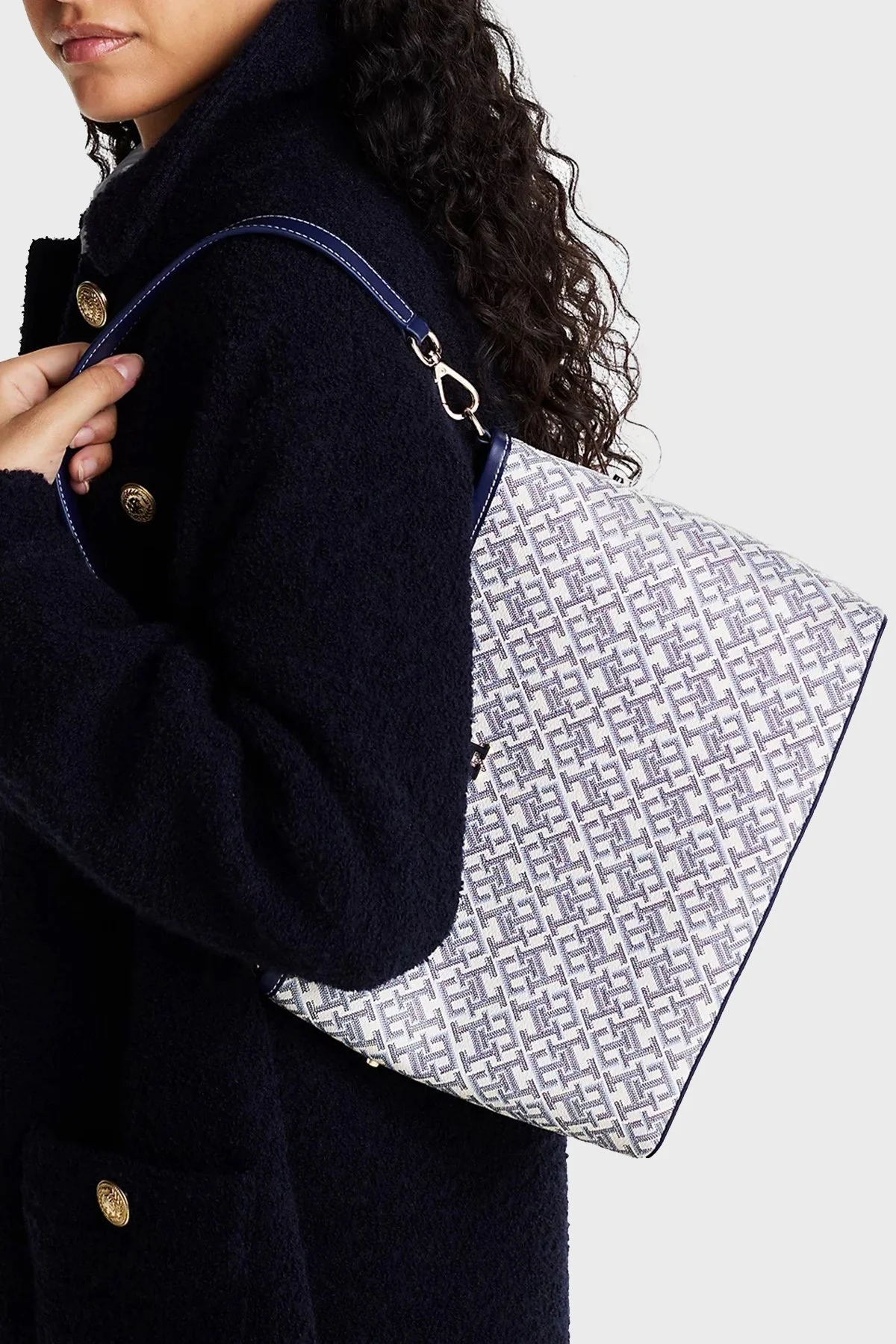 Tommy Hilfiger Monogram Logolu Bayan Çanta AW0AW17342 DW6 LACİVERT - 2