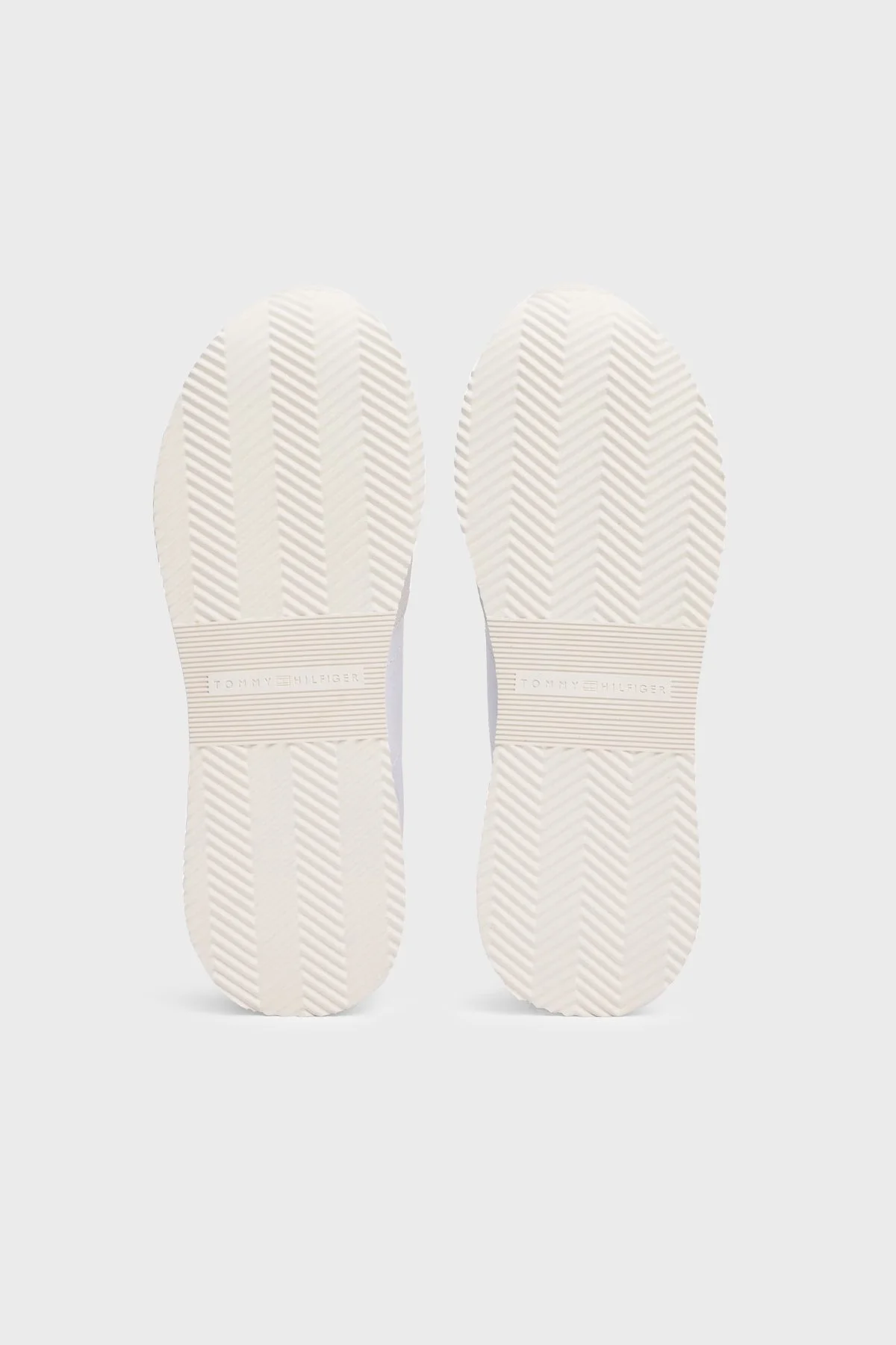 Tommy Hilfiger Monogramlı Kalın Taban Sneaker Bayan Ayakkabı FW0FW08387 0K4 BEYAZ - 7