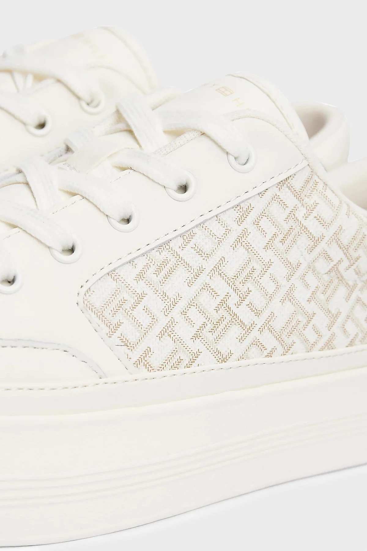 Tommy Hilfiger Monogramlı Sneaker Bayan Ayakkabı FW0FW08331 Z00 AÇIK BEJ - 6