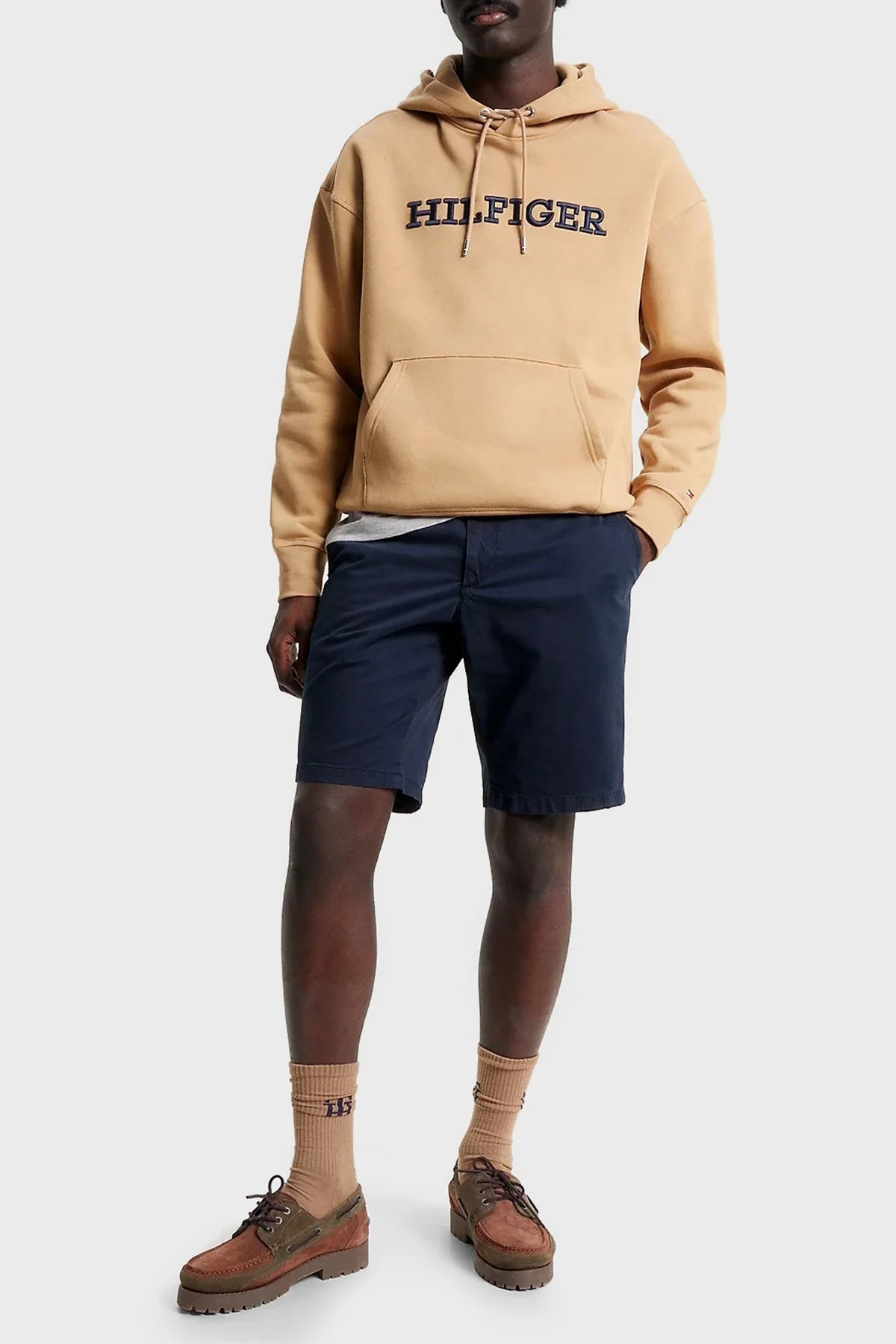 Tommy Hilfiger Nakışlı Pamuklu Regular Fit Kapüşonlu Erkek Sweat MW0MW33062 RBL CAMEL - 9