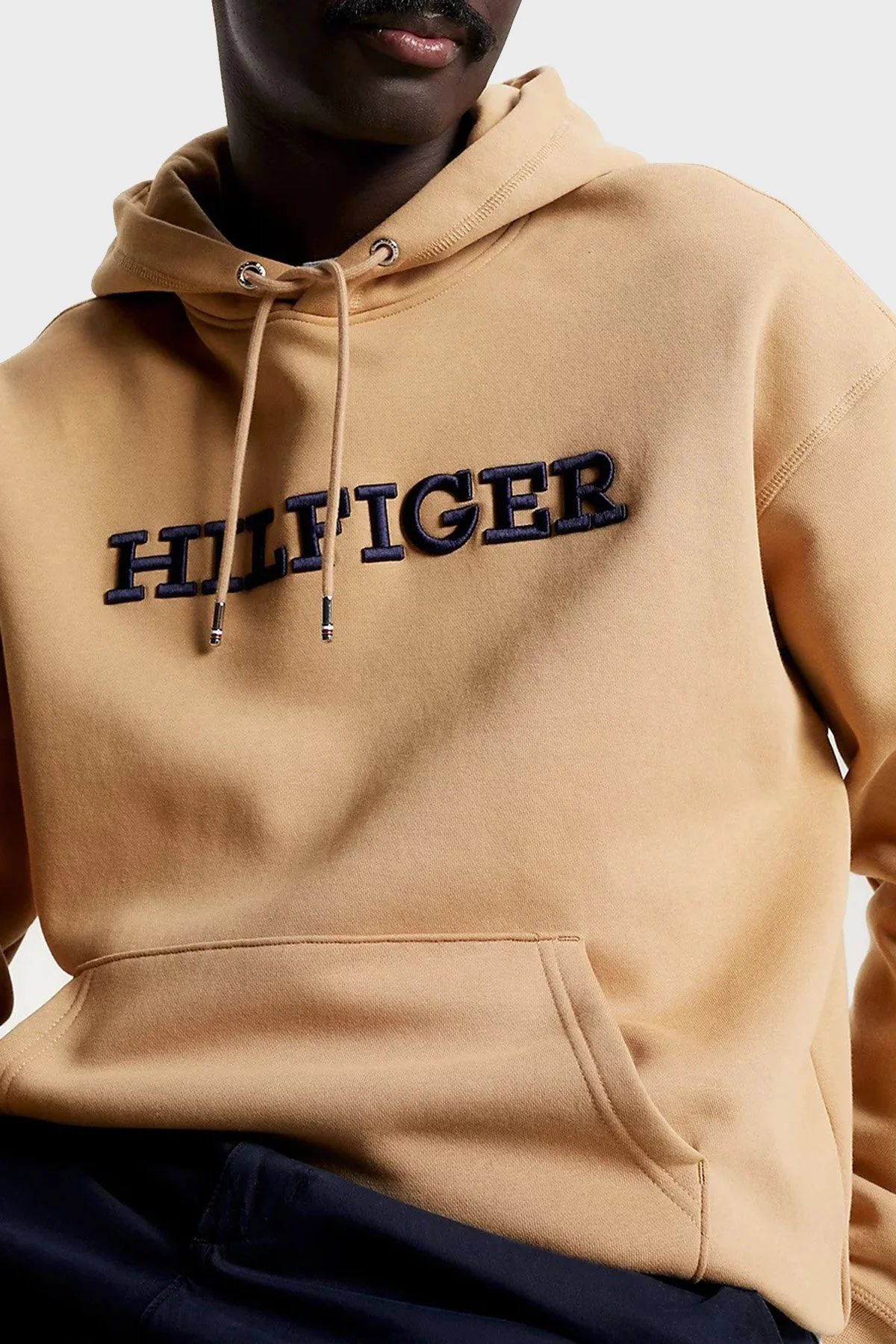 Tommy Hilfiger Nakışlı Pamuklu Regular Fit Kapüşonlu Erkek Sweat MW0MW33062 RBL CAMEL - 10