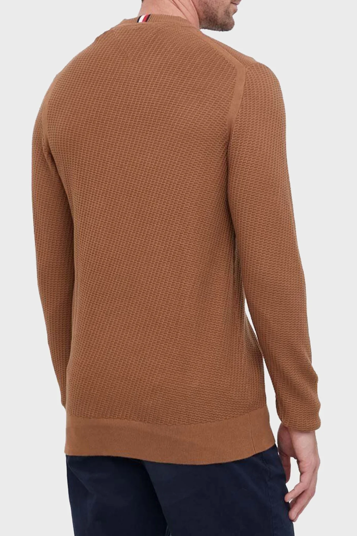 Tommy Hilfiger Organik Pamuklu Regular Fit Bisiklet Yaka Erkek Kazak MW0MW33131 GWJ KAHVE - 3