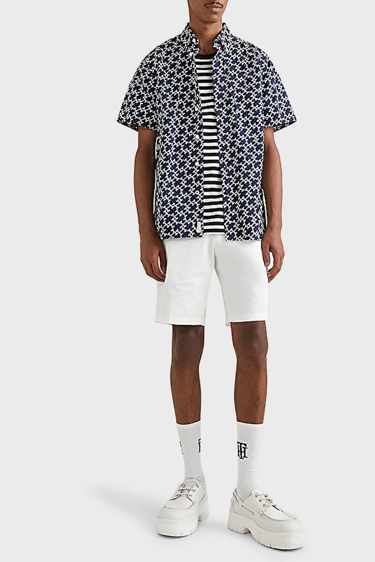 Tommy Hilfiger Organik Pamuklu Regular Fit Cepli Erkek Short MW0MW23563 YBS BEYAZ - 1