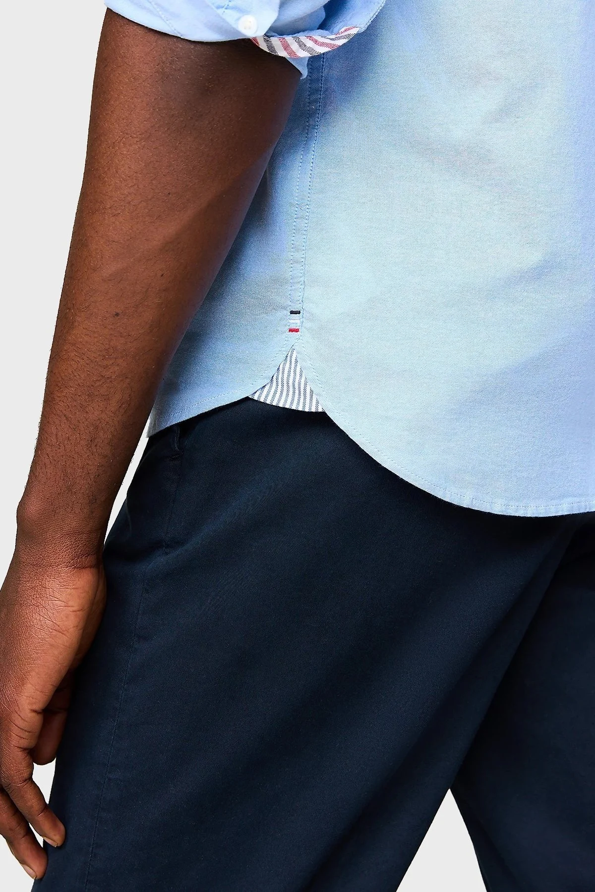 Tommy Hilfiger Organik Pamuklu Regular Fit Erkek Gömlek MW0MW29968 0GY LACİVERT - 4