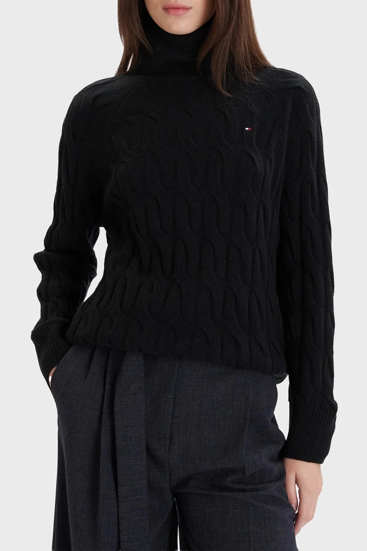 Tommy Hilfiger Örgülü Yünlü Relaxed Fit Balıkçı Yaka Bayan Kazak WW0WW46791 BDS SİYAH - 1