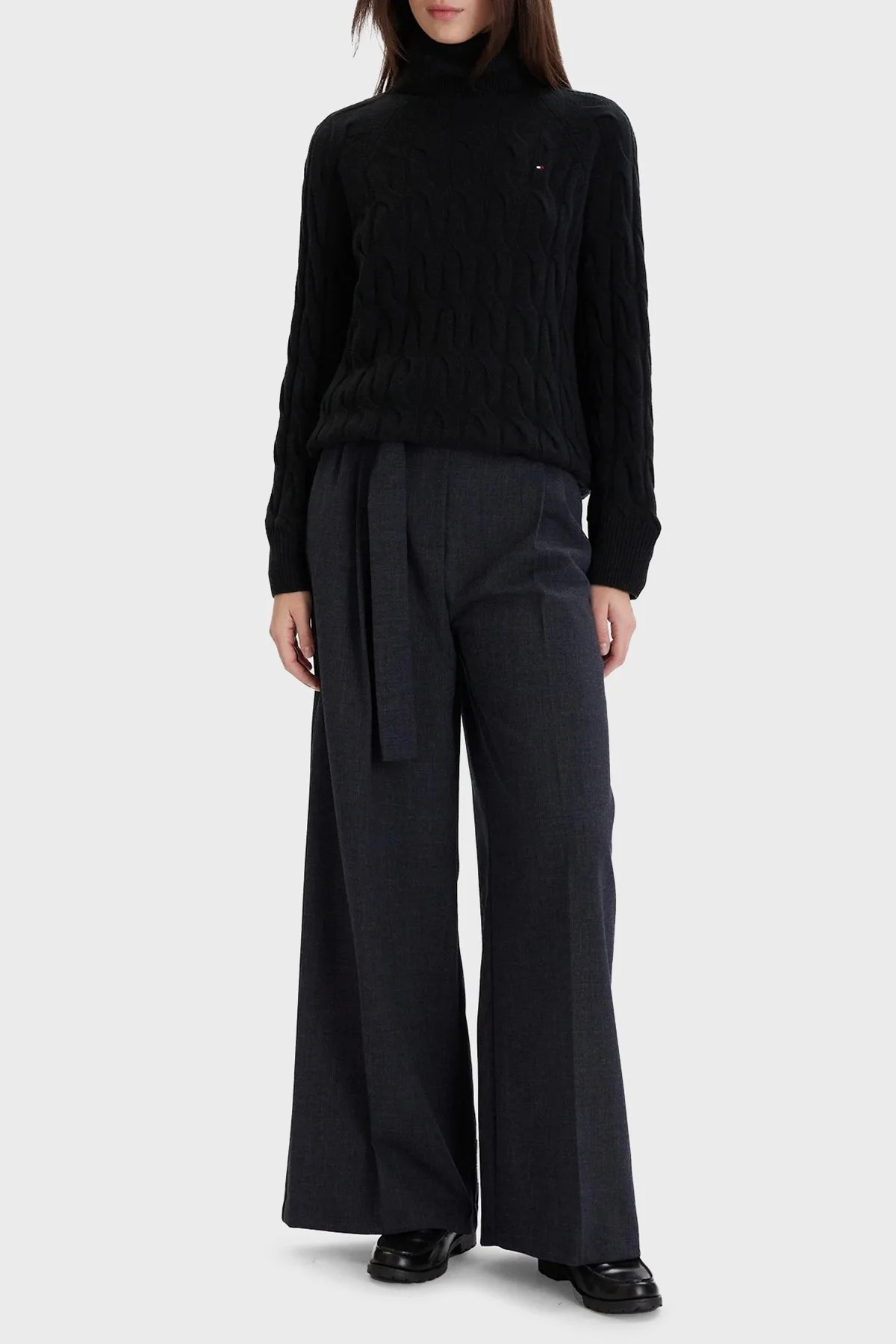 Tommy Hilfiger Örgülü Yünlü Relaxed Fit Balıkçı Yaka Bayan Kazak WW0WW46791 BDS SİYAH - 2