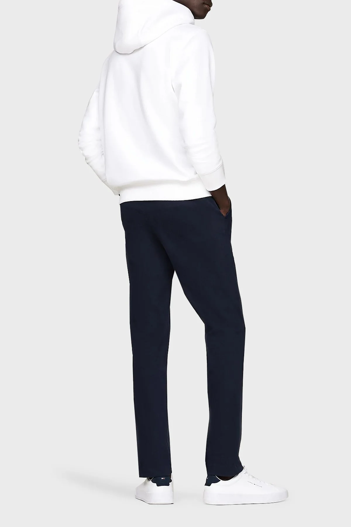 Tommy Hilfiger Pamuk Karışımlı Regular Fit Kanguru Cepli Kapüşonlu Erkek Sweat MW0MW37361 YBR BEYAZ - 2