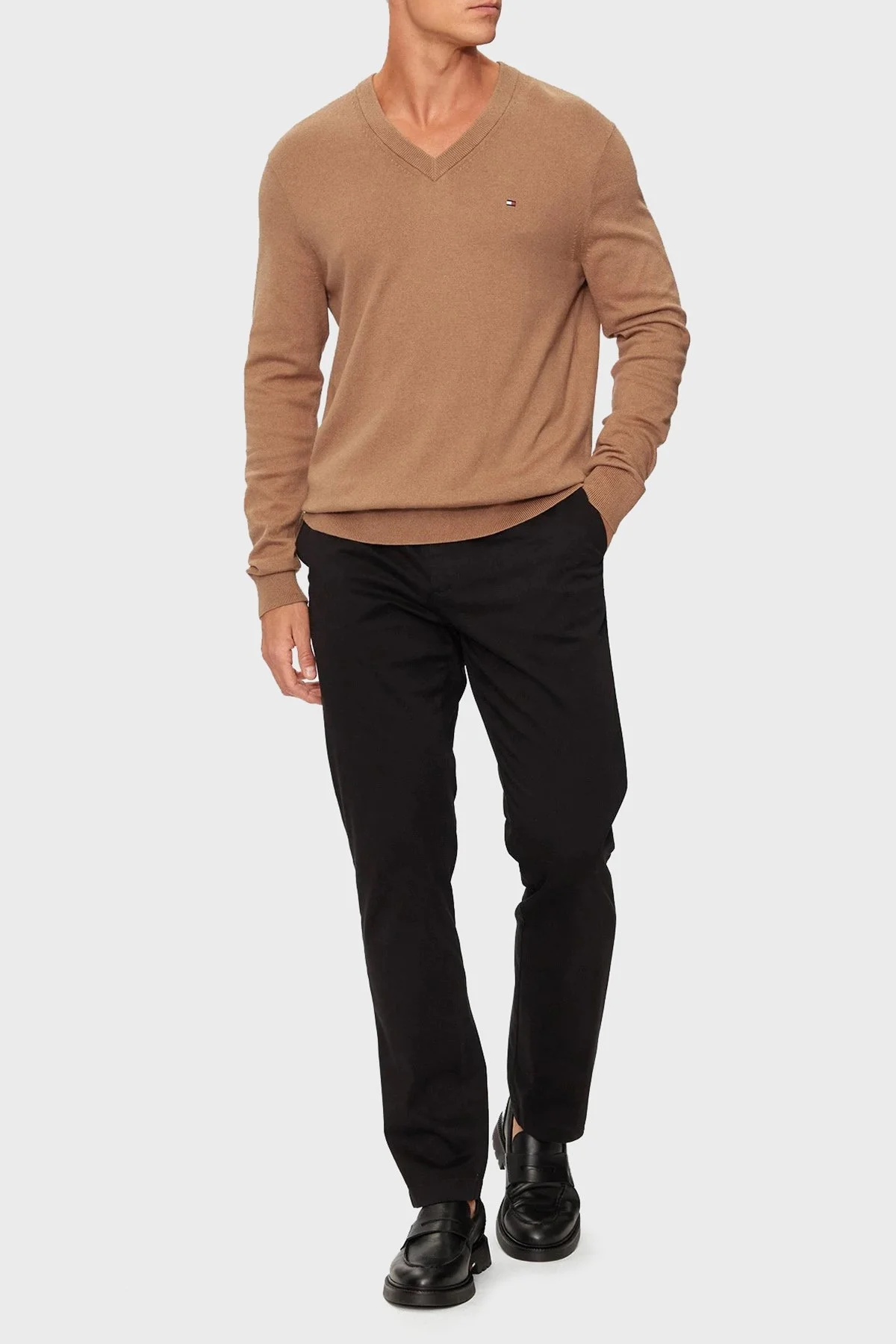 Tommy Hilfiger Pamuk ve Kaşmir Karışımlı Regular Fit V Yaka Erkek Kazak MW0MW28047 RBC KOYU HAKİ - 7