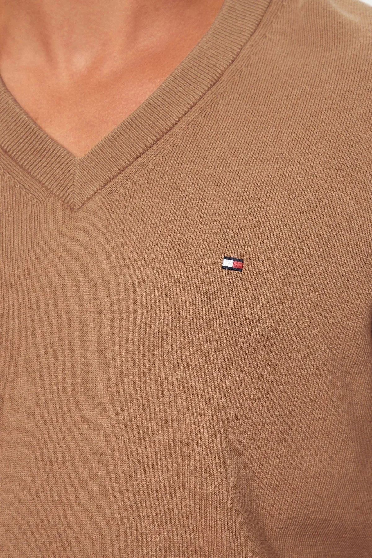 Tommy Hilfiger Pamuk ve Kaşmir Karışımlı Regular Fit V Yaka Erkek Kazak MW0MW28047 RBC KOYU HAKİ - 10