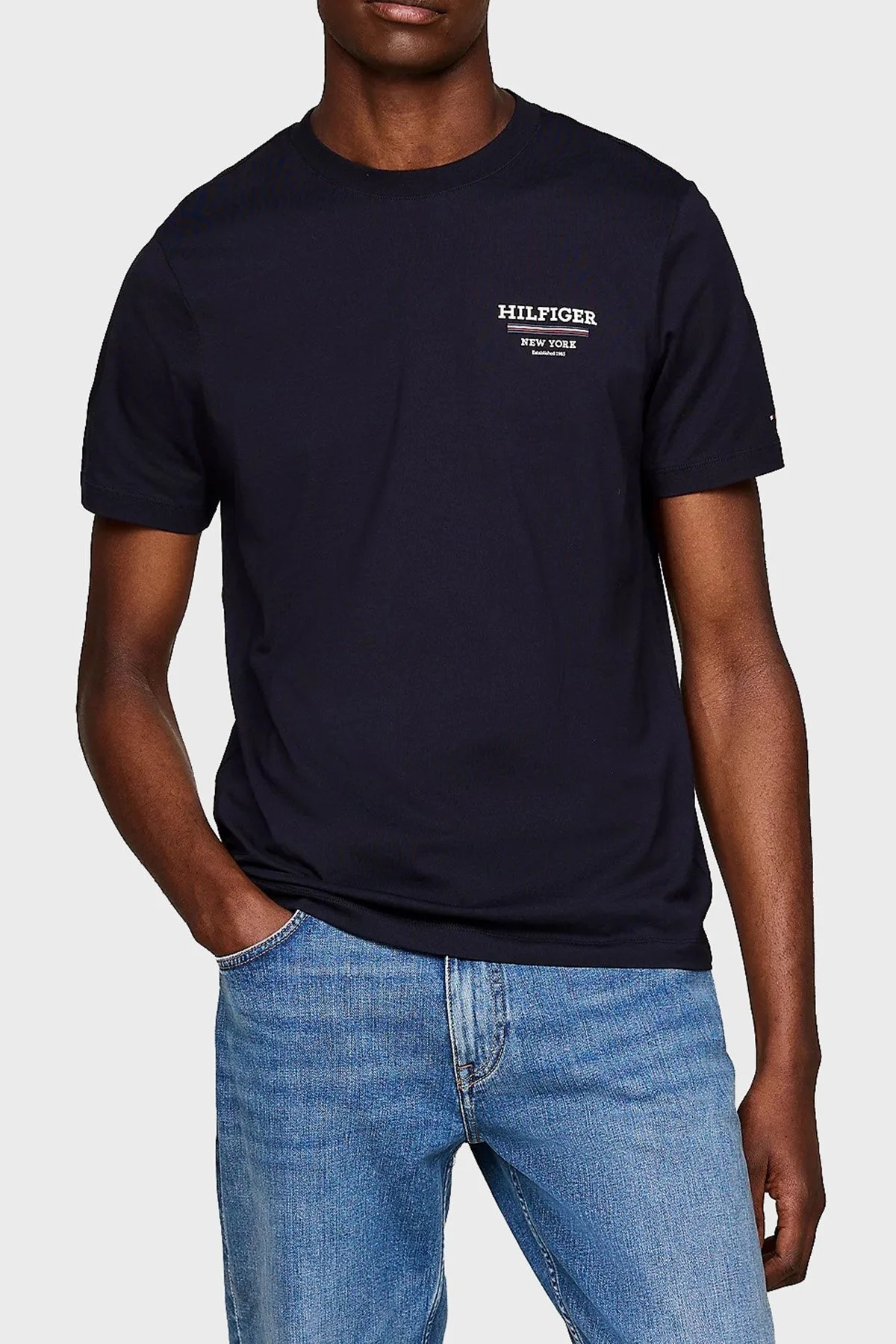 Tommy Hilfiger Pamuklu Bisiklet Yaka Erkek T Shirt MW0MW36208 DW5 LACİVERT - 1