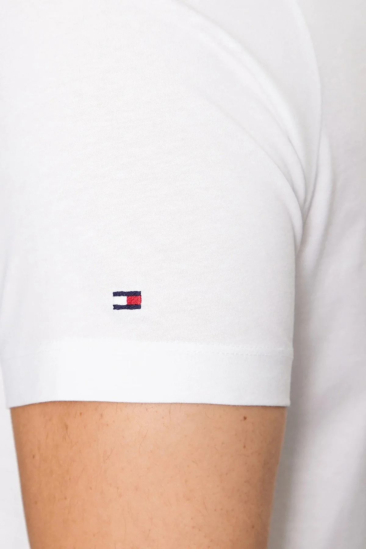 Tommy Hilfiger Pamuklu Bisiklet Yaka Regular Fit Erkek T Shirt MW0MW32118 YBR BEYAZ - 5