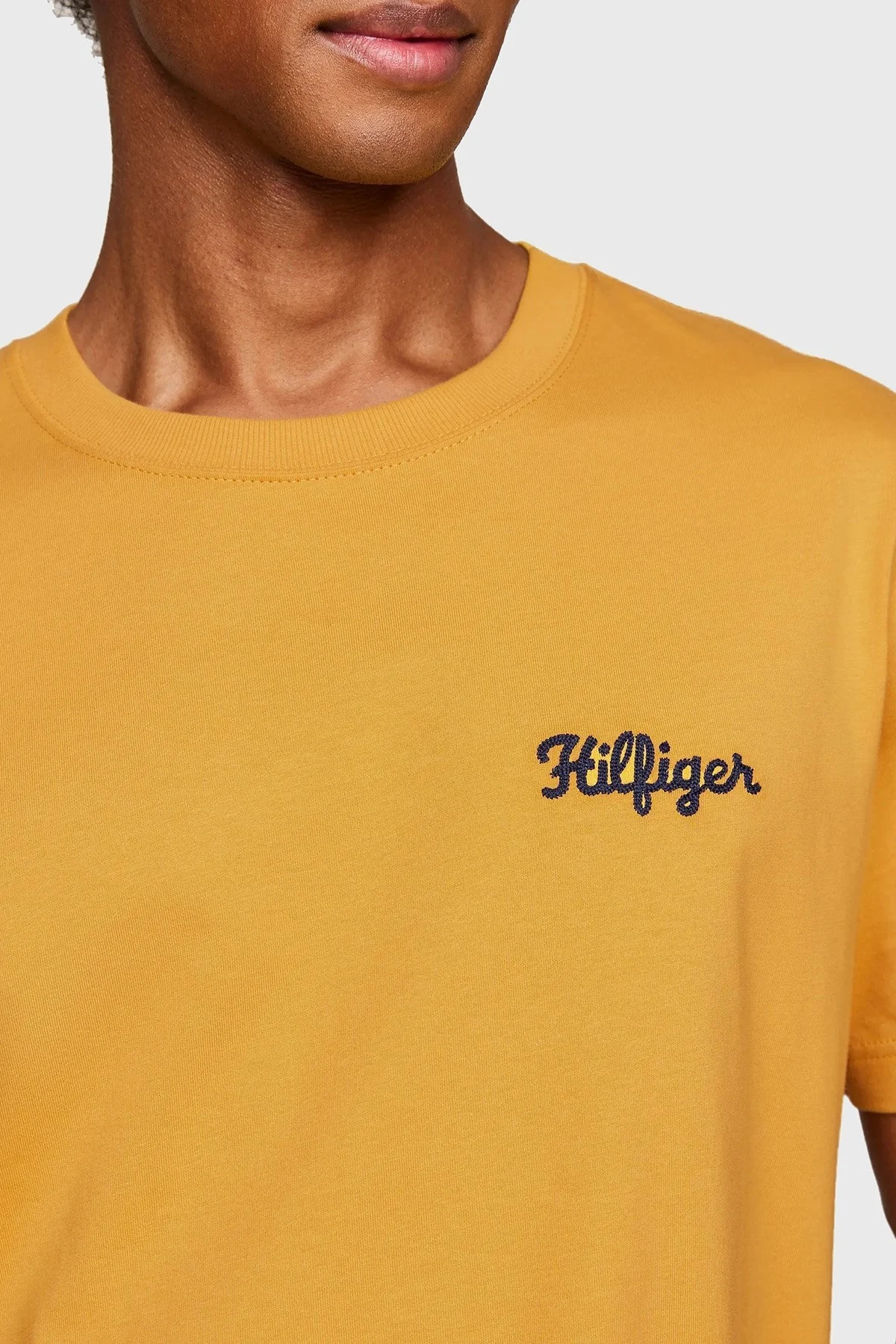 Tommy Hilfiger Pamuklu Logo Nakışlı Erkek T Shirt MW0MW35462 ZE1 HARDAL - 9