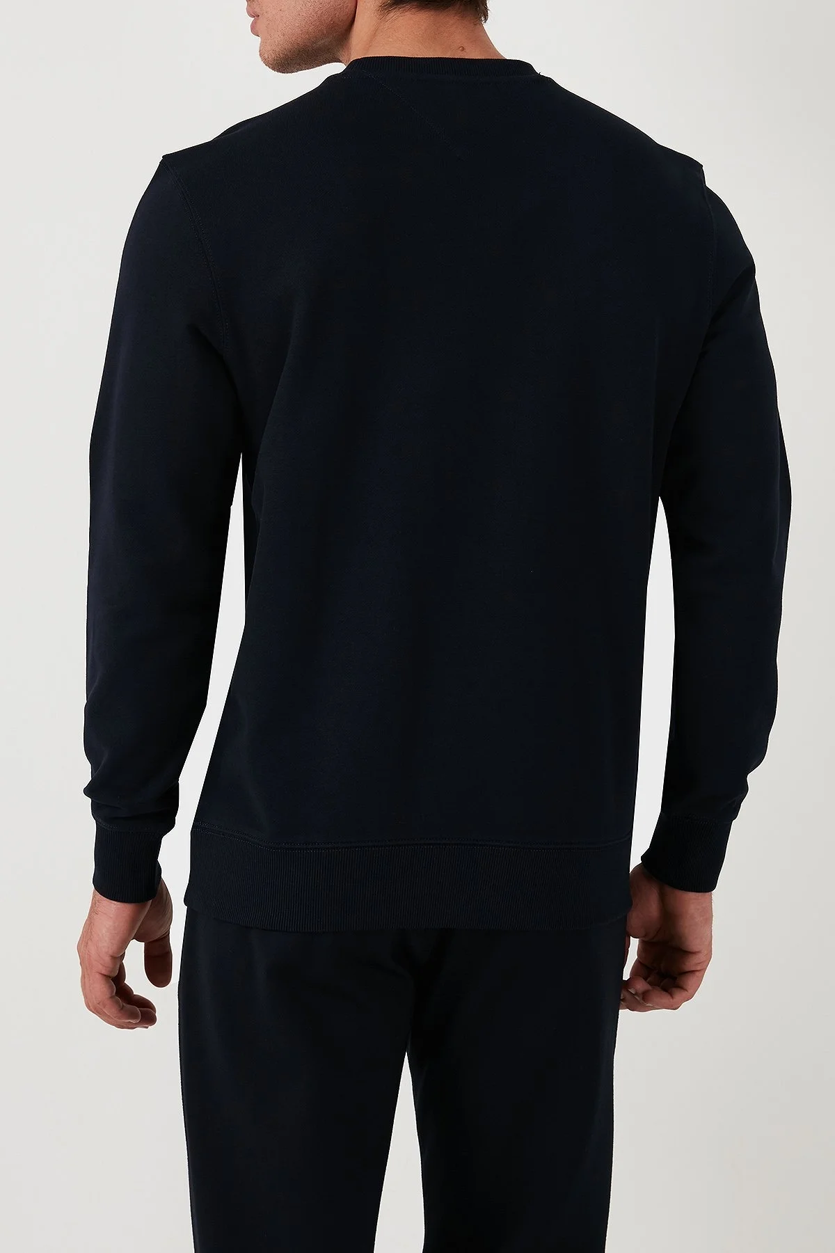 Tommy Hilfiger Pamuklu Logolu Regular Fit Bisiklet Yaka Erkek Sweat MW0MW37237 DW5 LACİVERT - 2