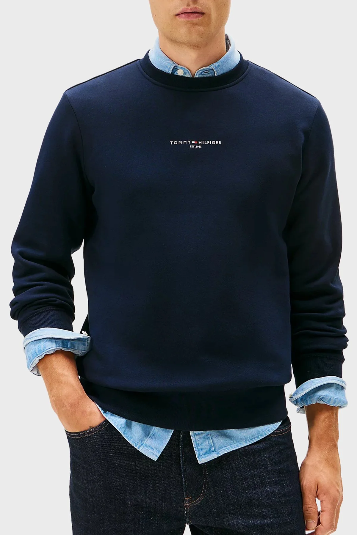 Tommy Hilfiger Pamuklu Regular Fit Bisiklet Yaka Erkek Sweat MW0MW33639 DW5 LACİVERT - 1