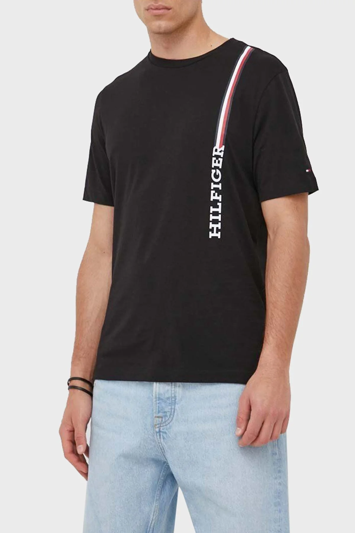 Tommy Hilfiger Pamuklu Regular Fit Bisiklet Yaka Erkek T Shirt MW0MW32118 BDS SİYAH - 1