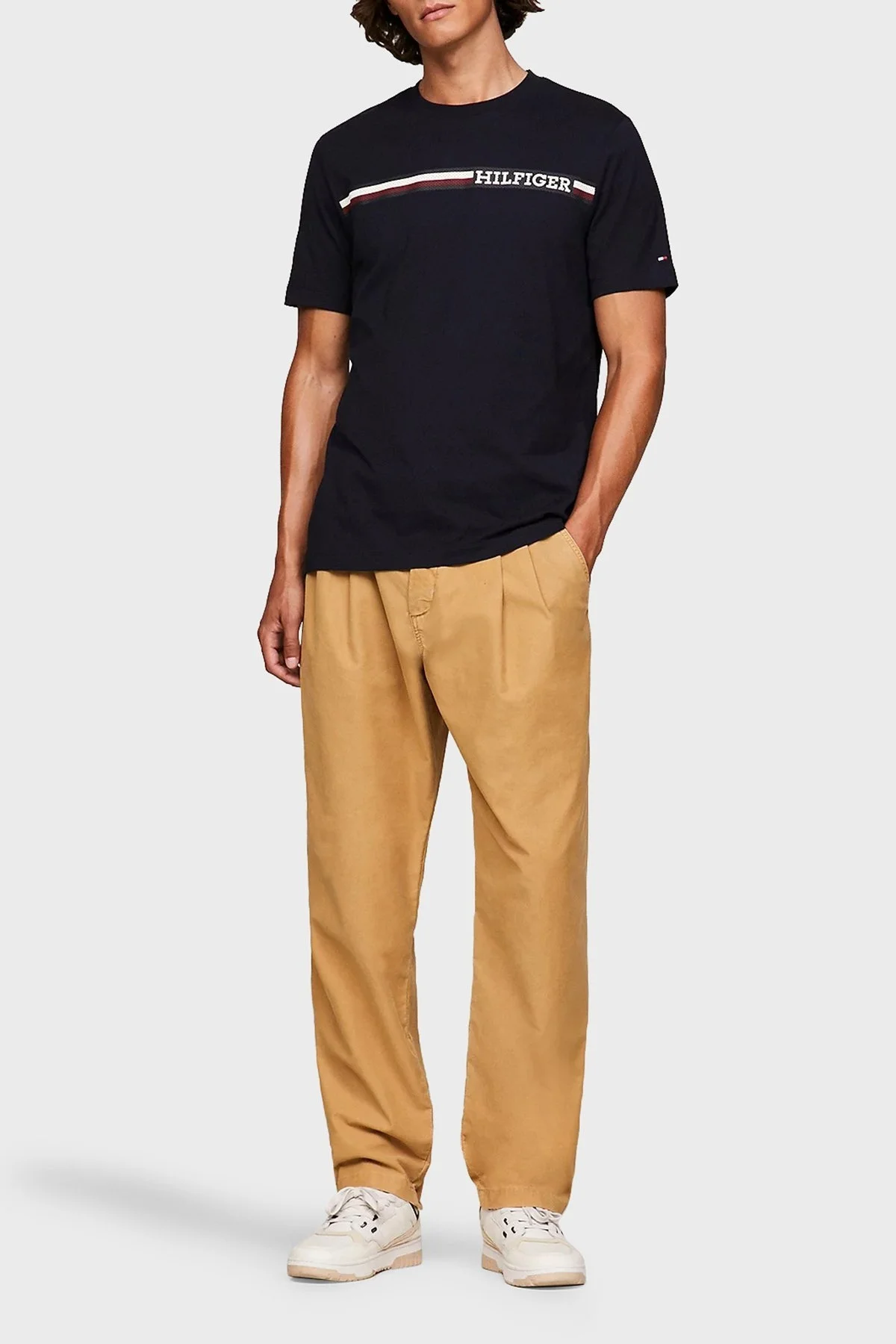 Tommy Hilfiger Pamuklu Regular Fit Bisiklet Yaka Erkek T Shirt MW0MW33688 DW5 LACİVERT - 2