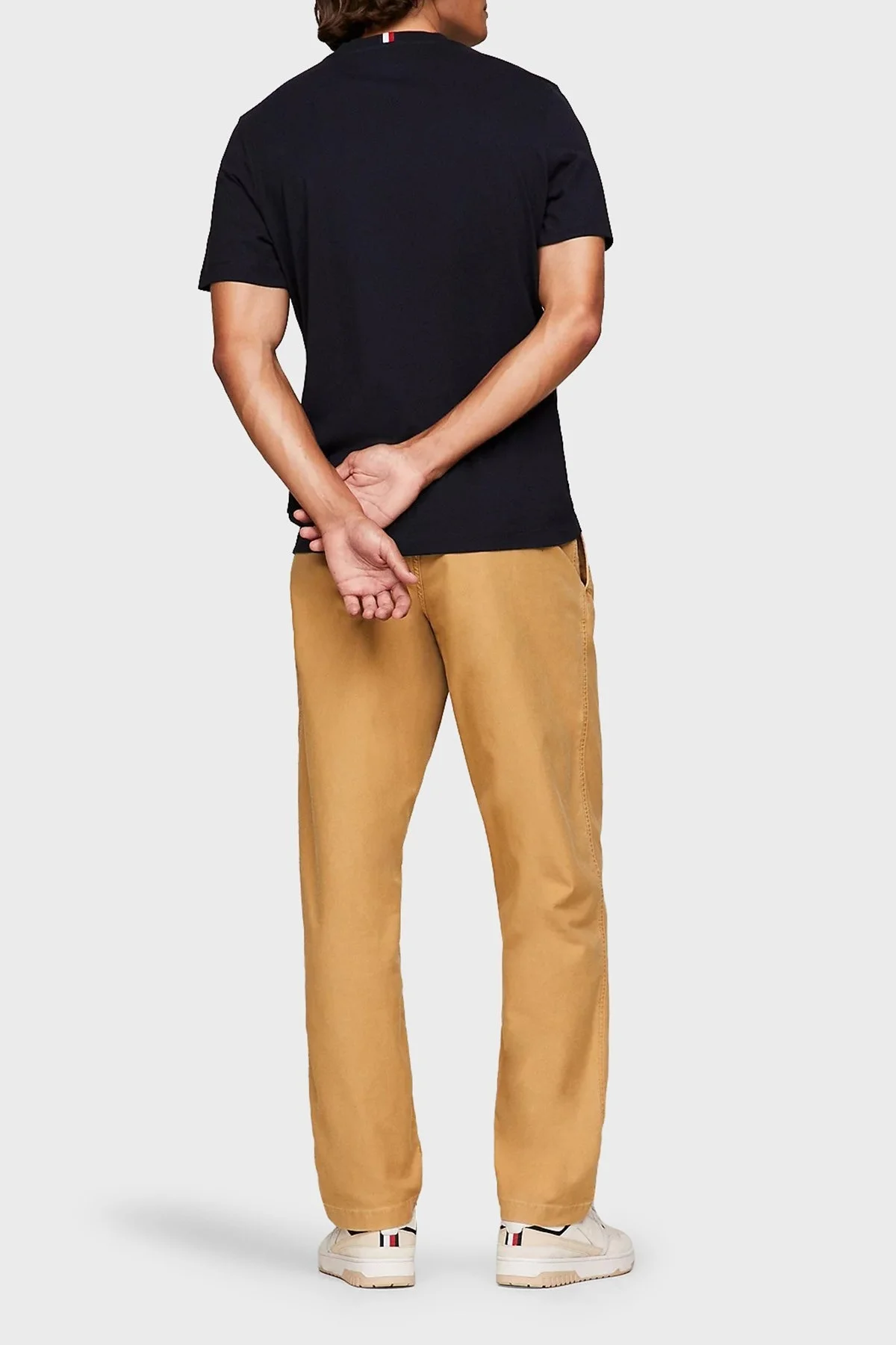 Tommy Hilfiger Pamuklu Regular Fit Bisiklet Yaka Erkek T Shirt MW0MW33688 DW5 LACİVERT - 8